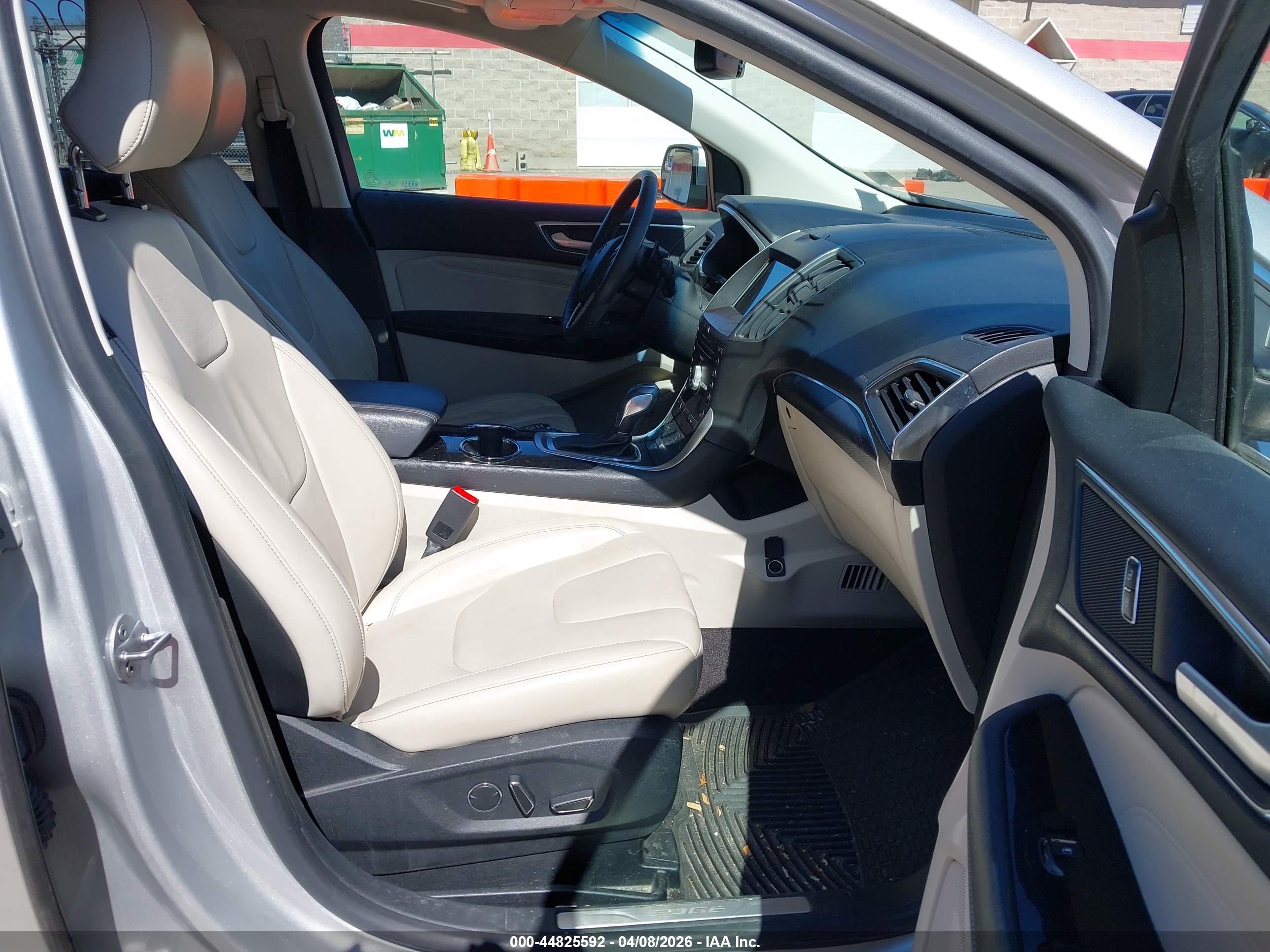 FORD EDGE image 5