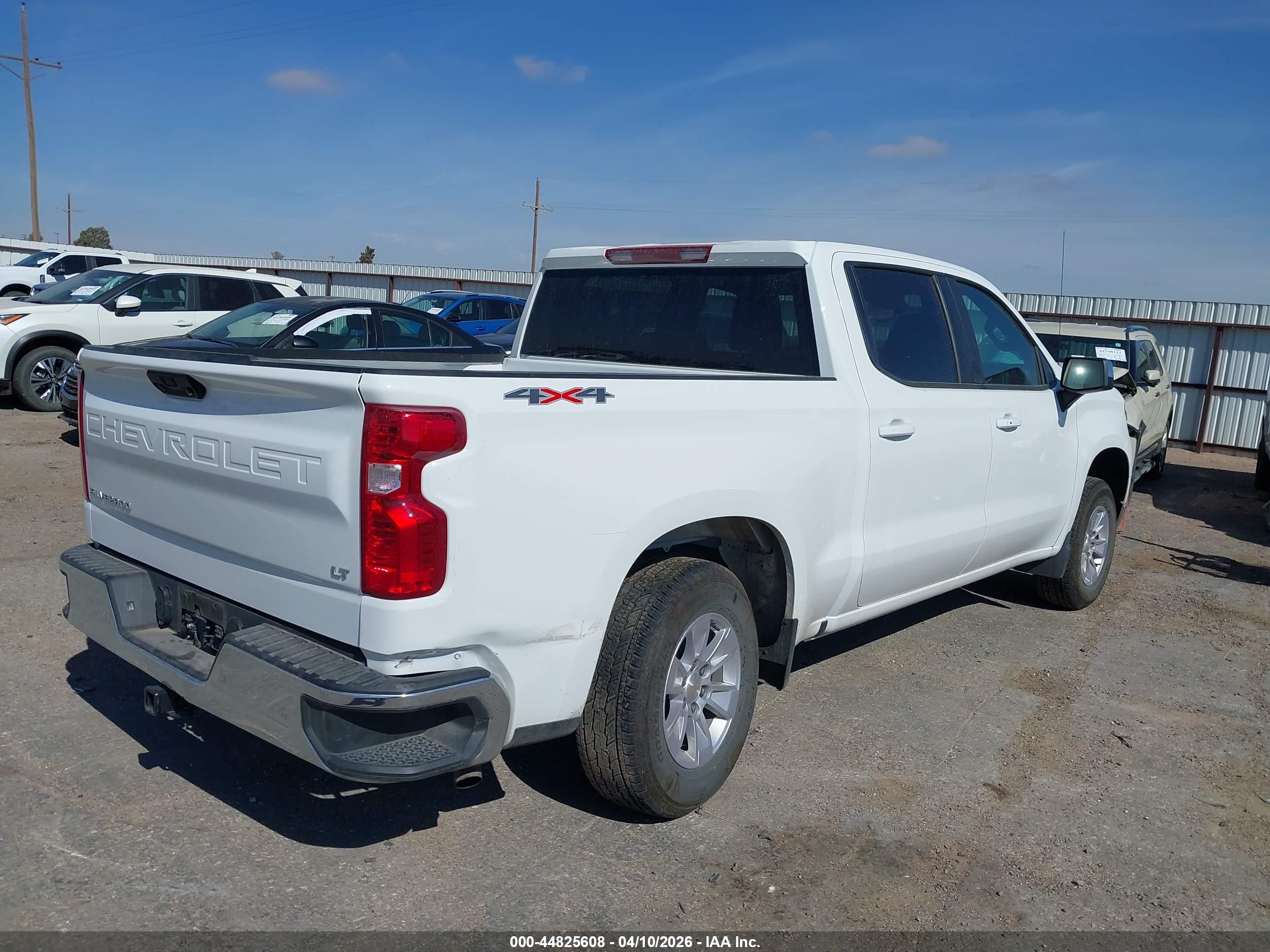CHEVROLET SILVERADO image 4