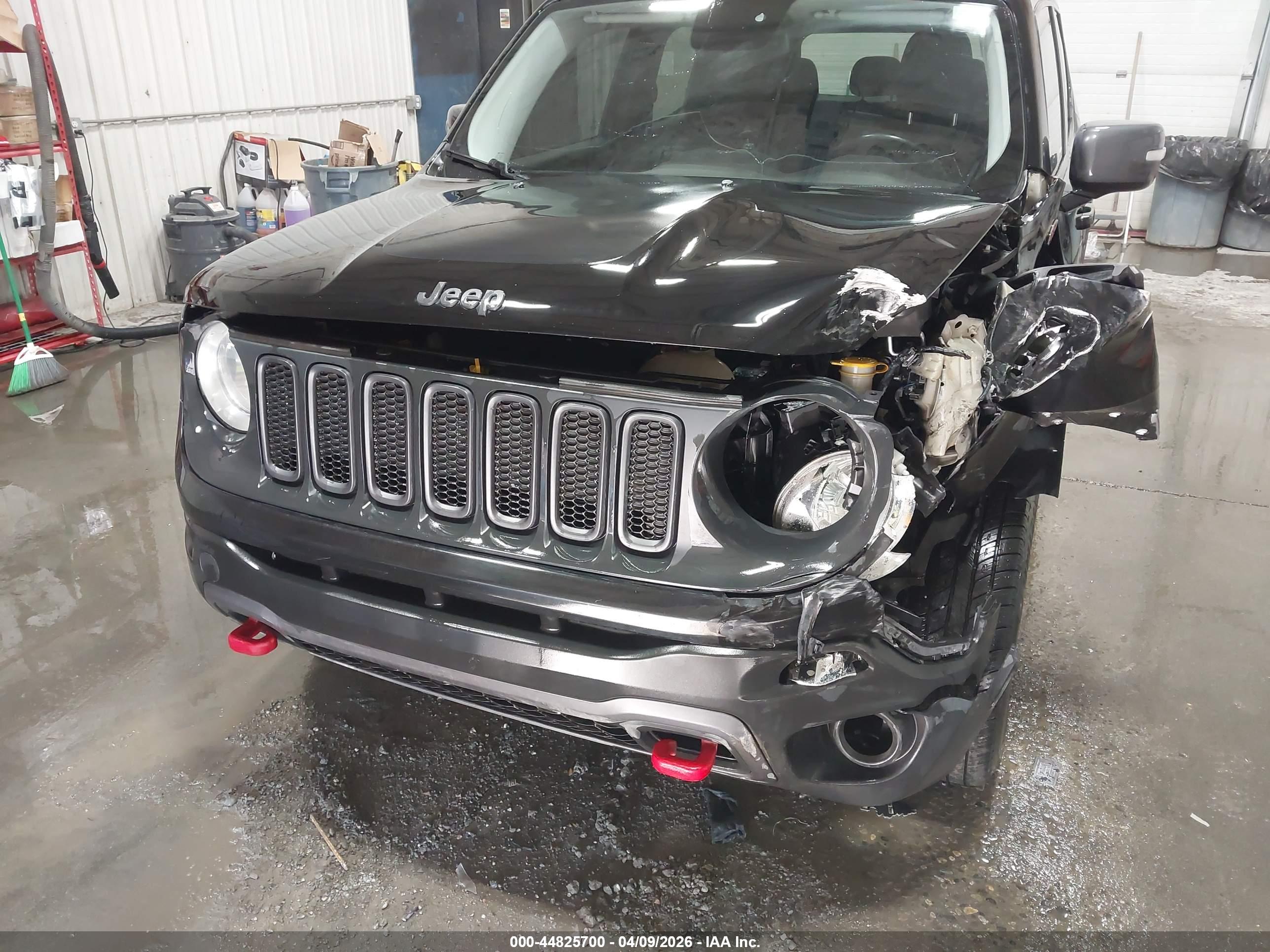 JEEP RENEGADE image 6