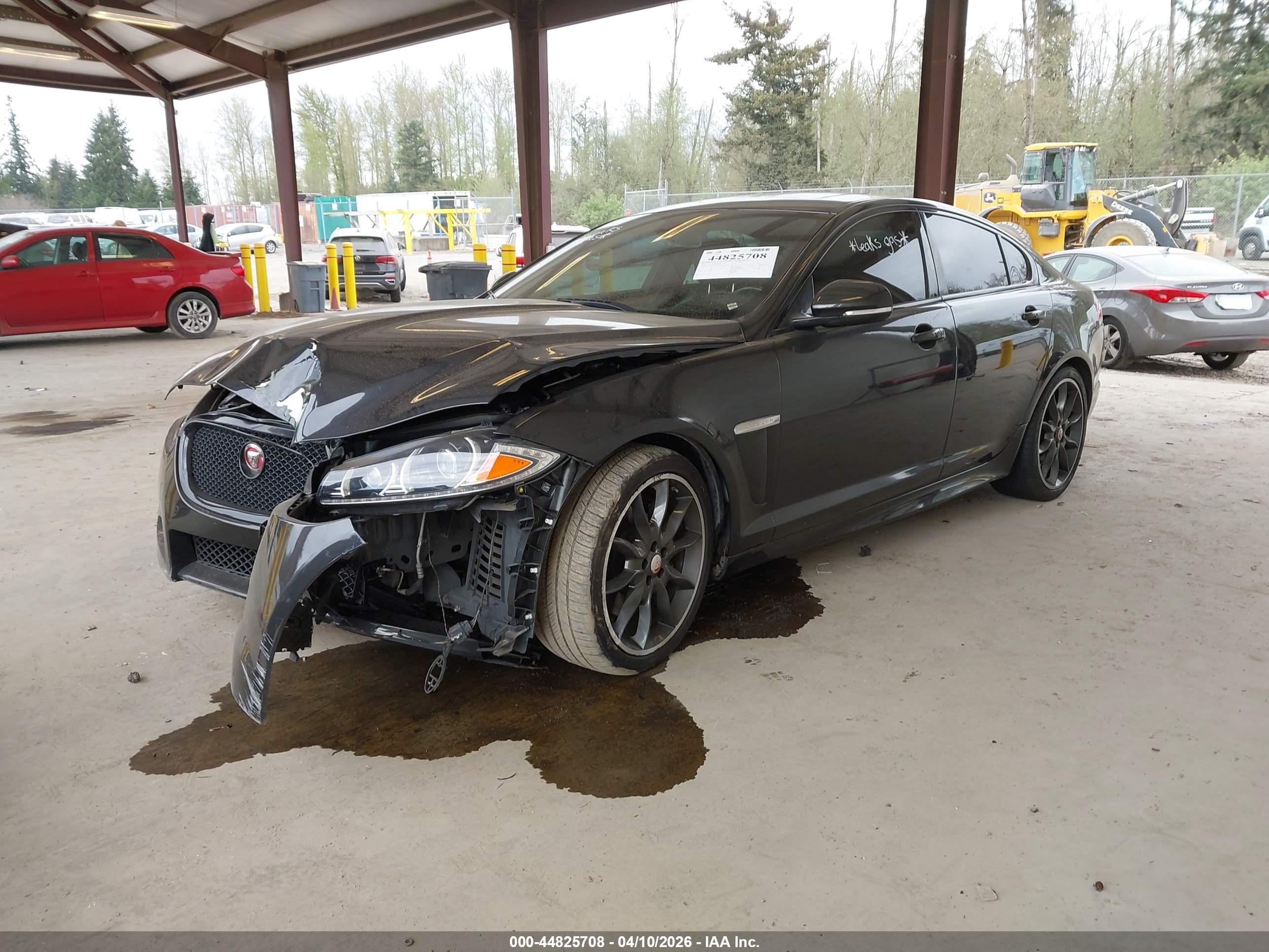 JAGUAR XF image 2