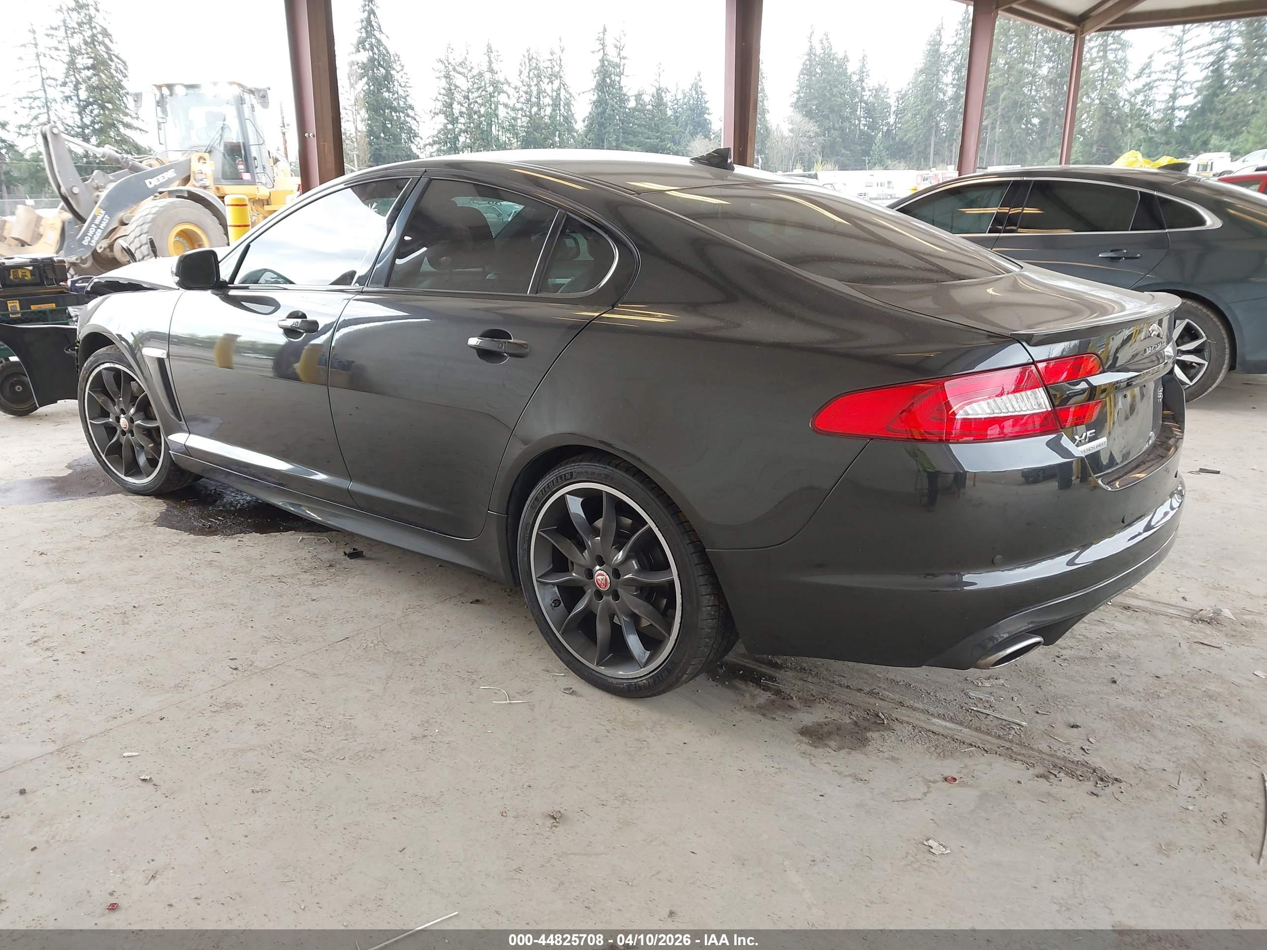 JAGUAR XF image 3