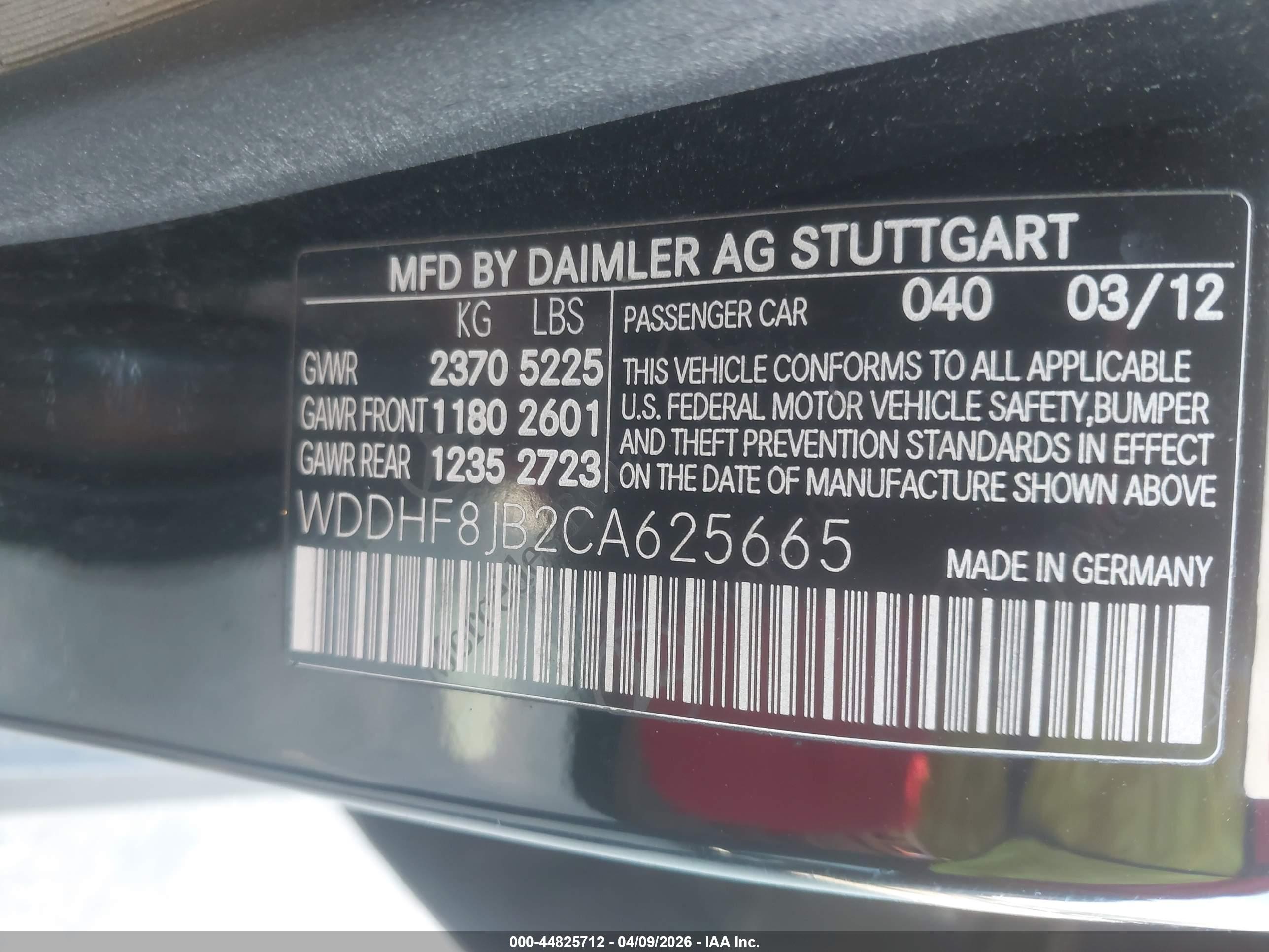 MERCEDES-BENZ E image 9