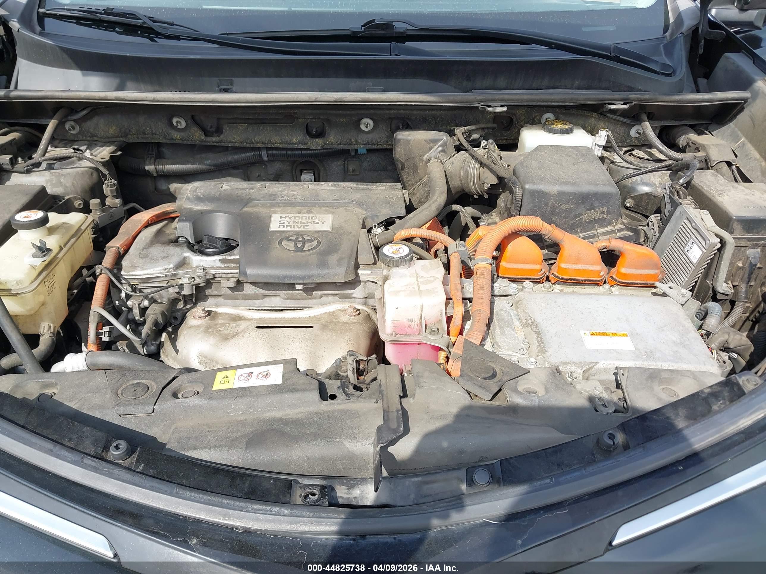 TOYOTA RAV4 image 10