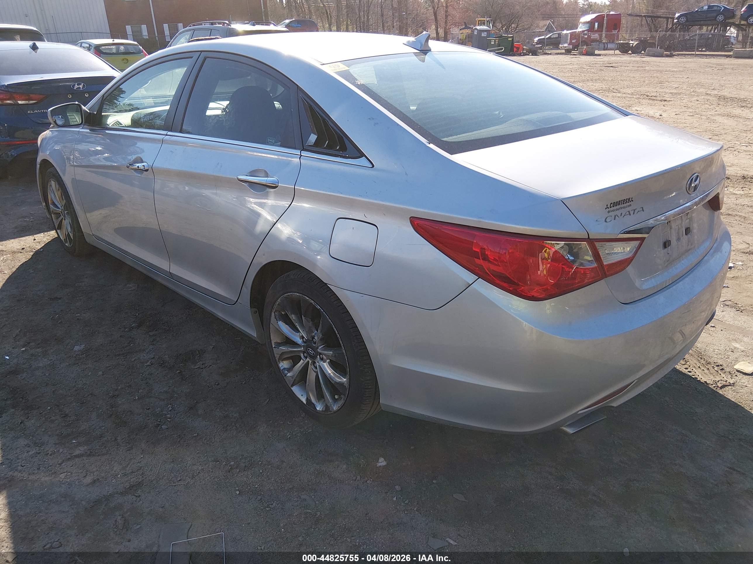 HYUNDAI SONATA image 3