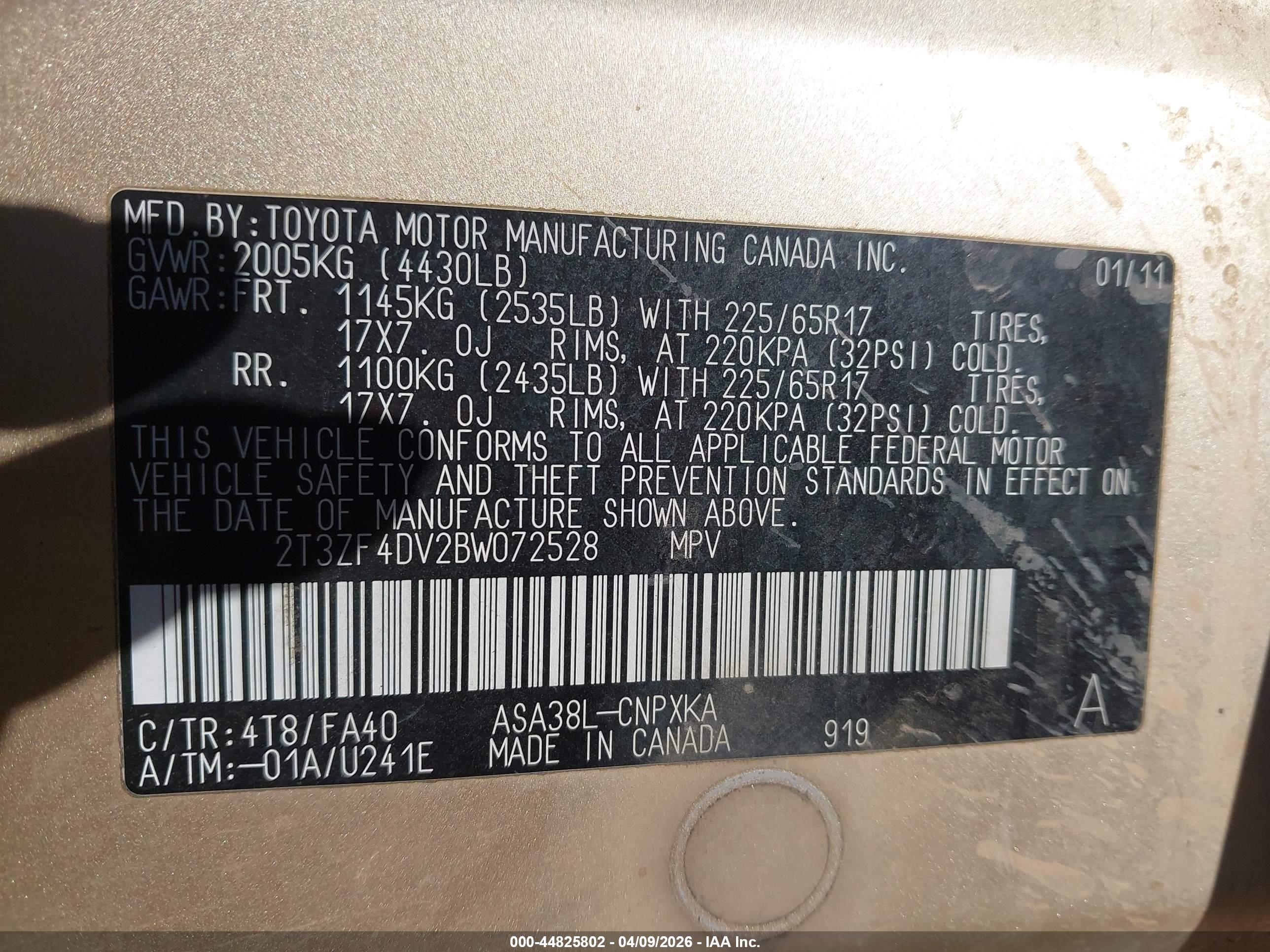 TOYOTA RAV4 image 9