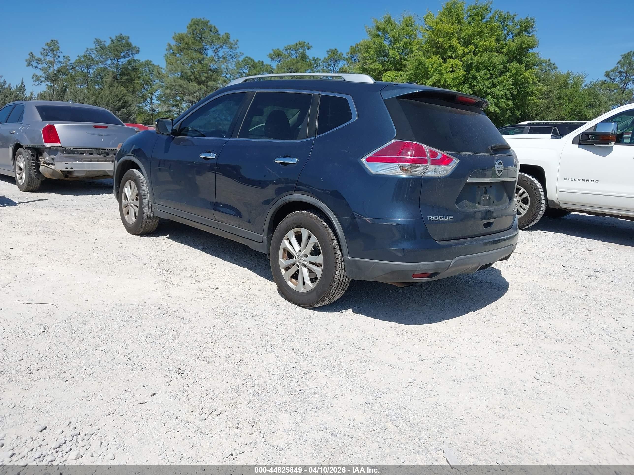 NISSAN ROGUE image 3