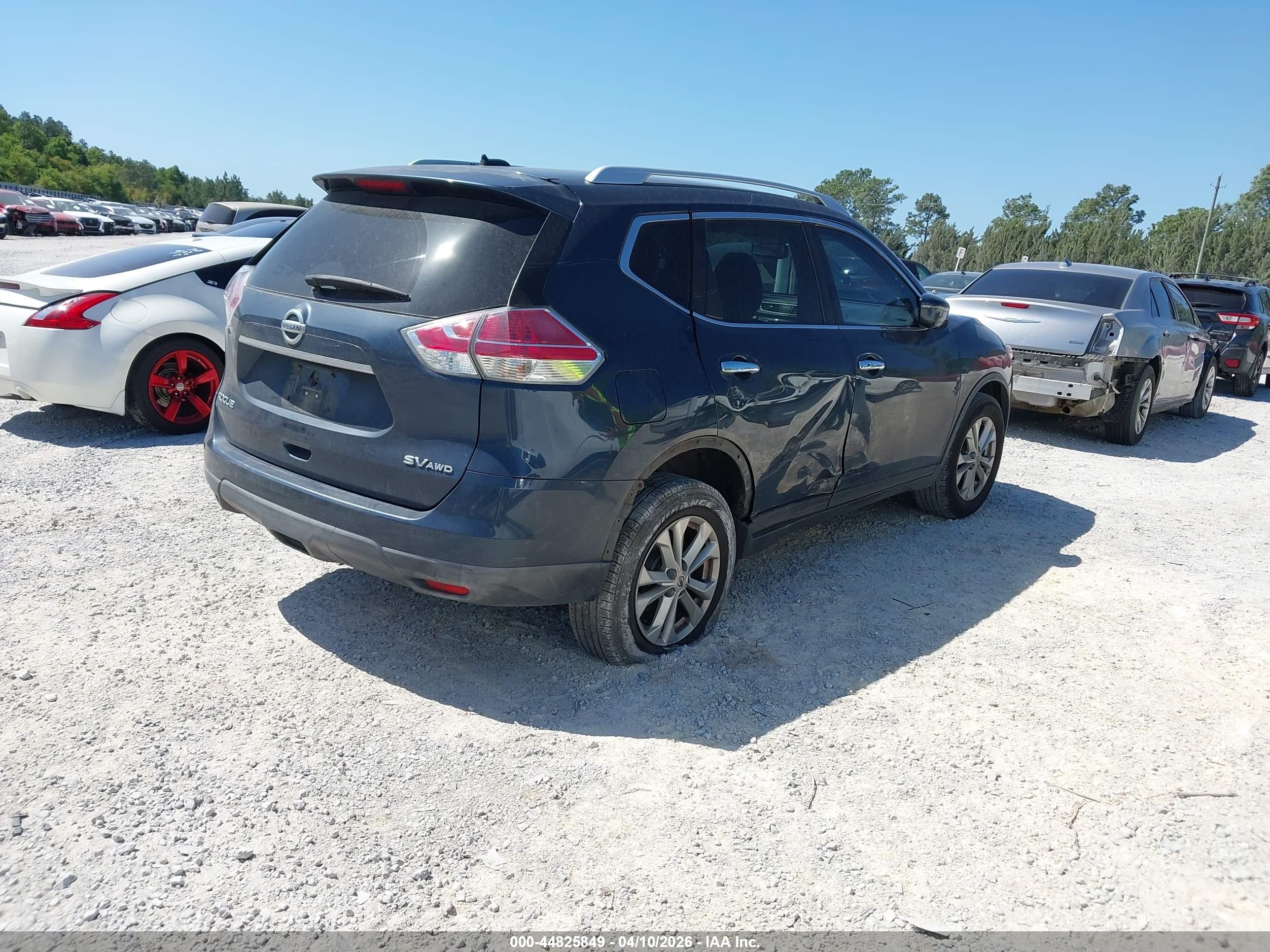 NISSAN ROGUE image 4