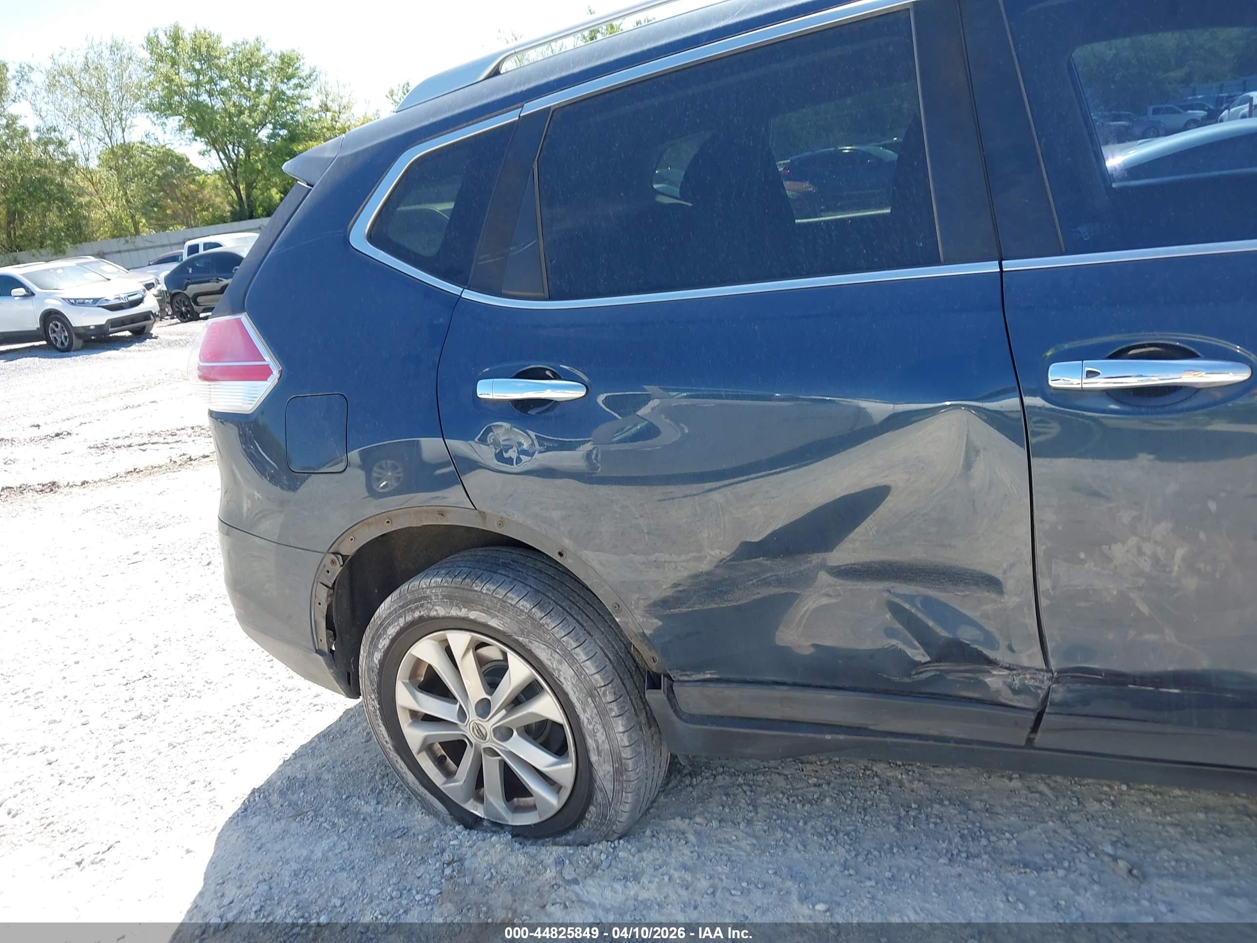 NISSAN ROGUE image 6