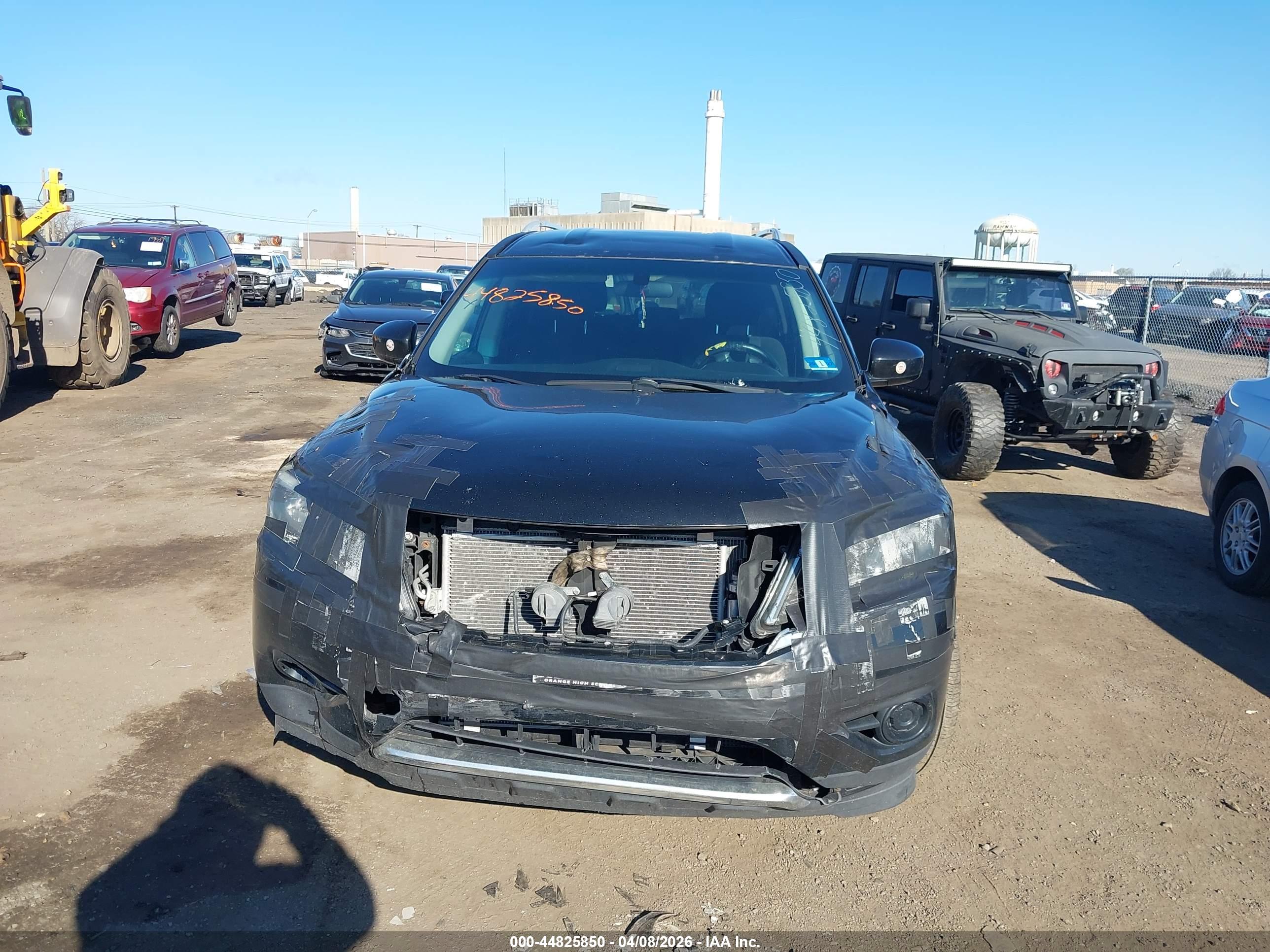 NISSAN PATHFINDER image 6
