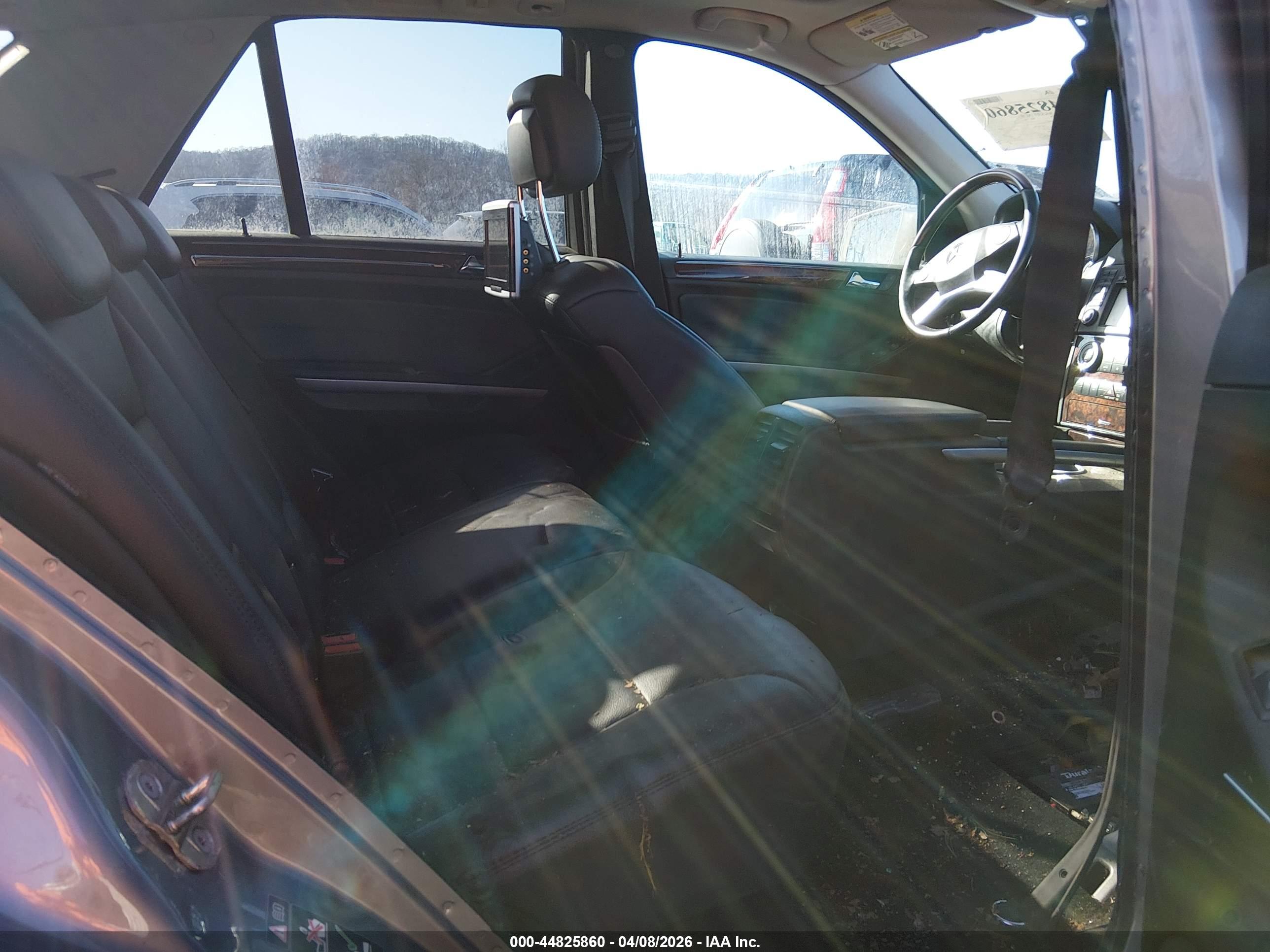 MERCEDES-BENZ ML image 8