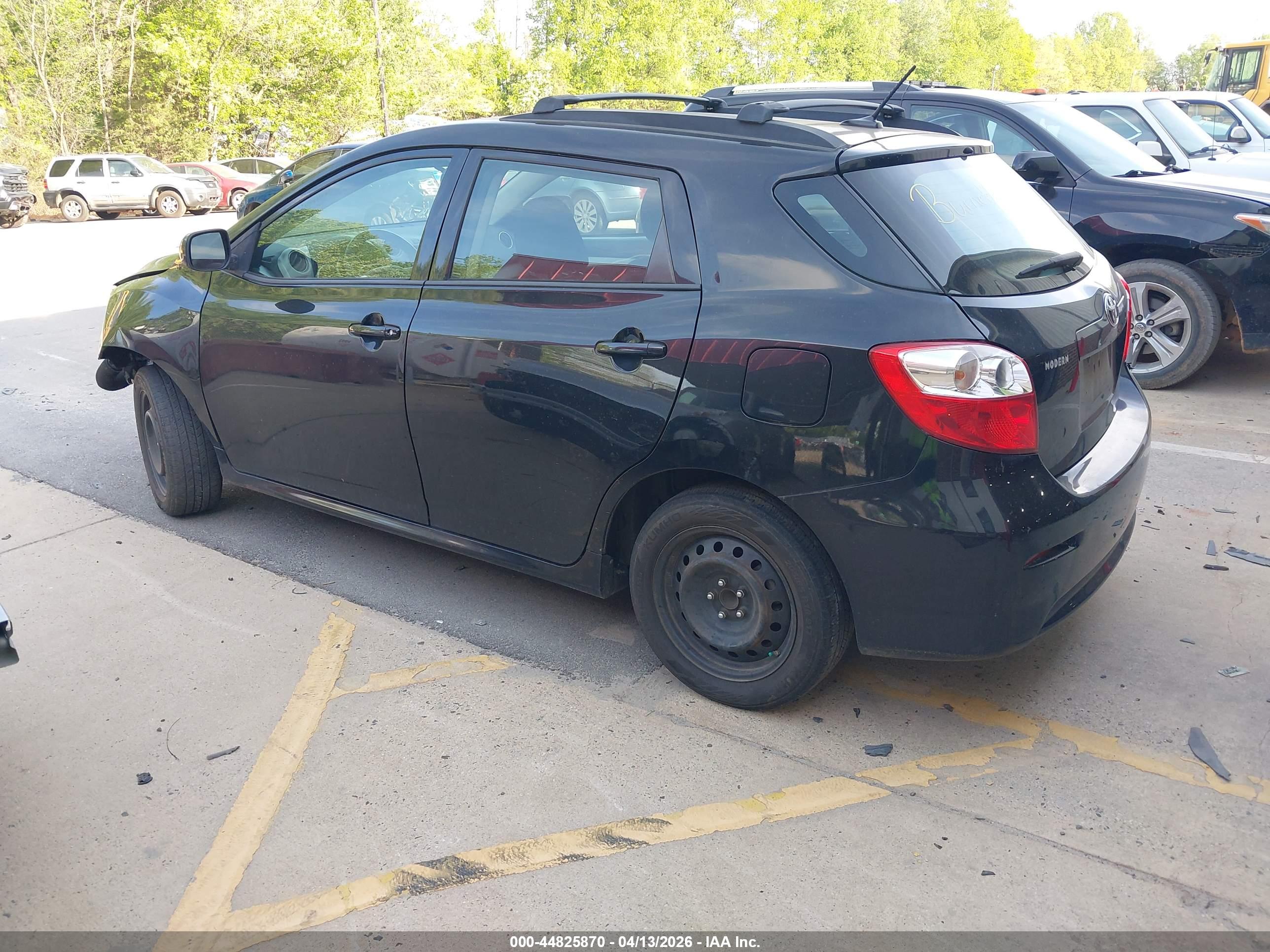 TOYOTA MATRIX image 3