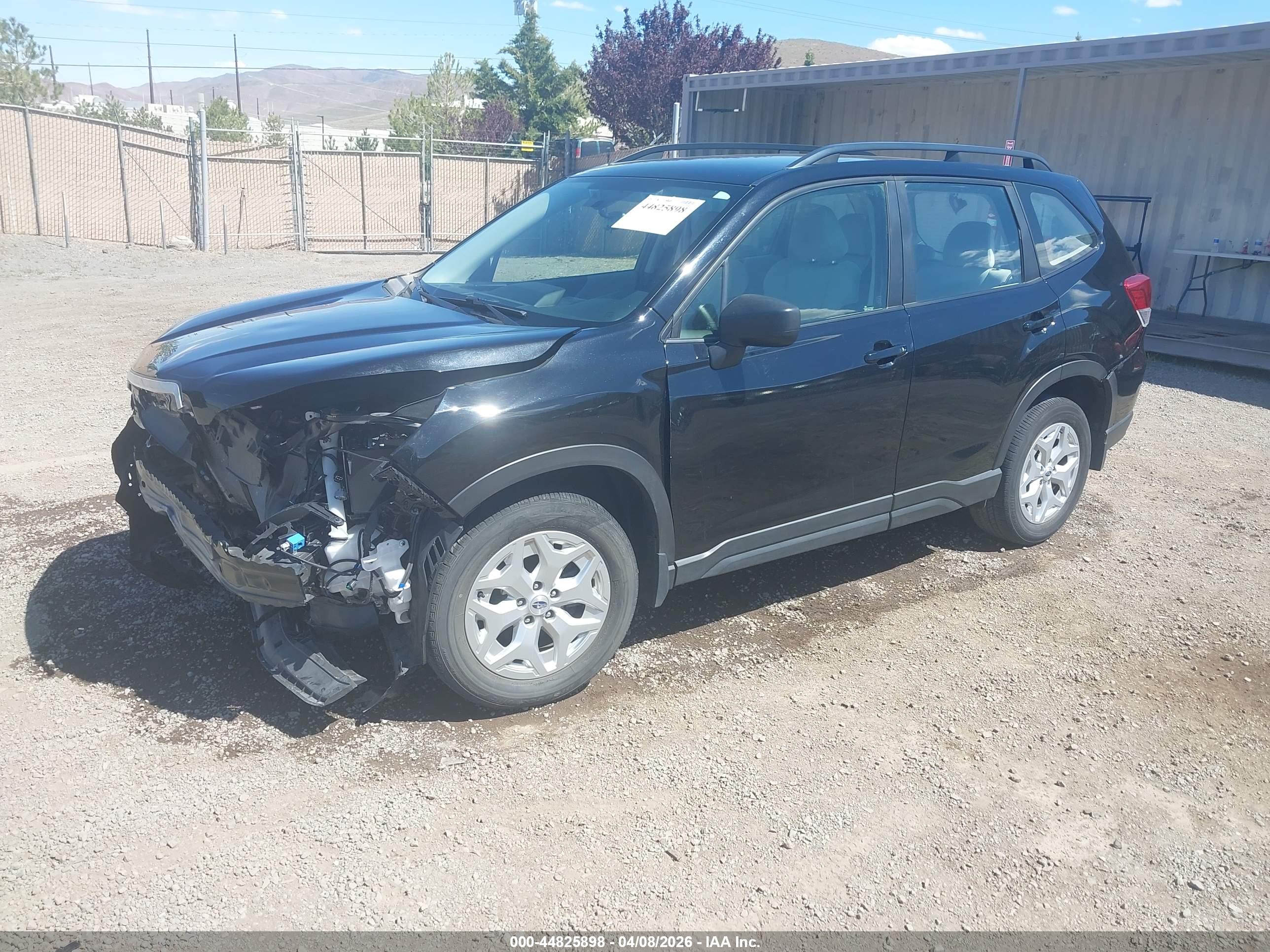 SUBARU FORESTER image 2