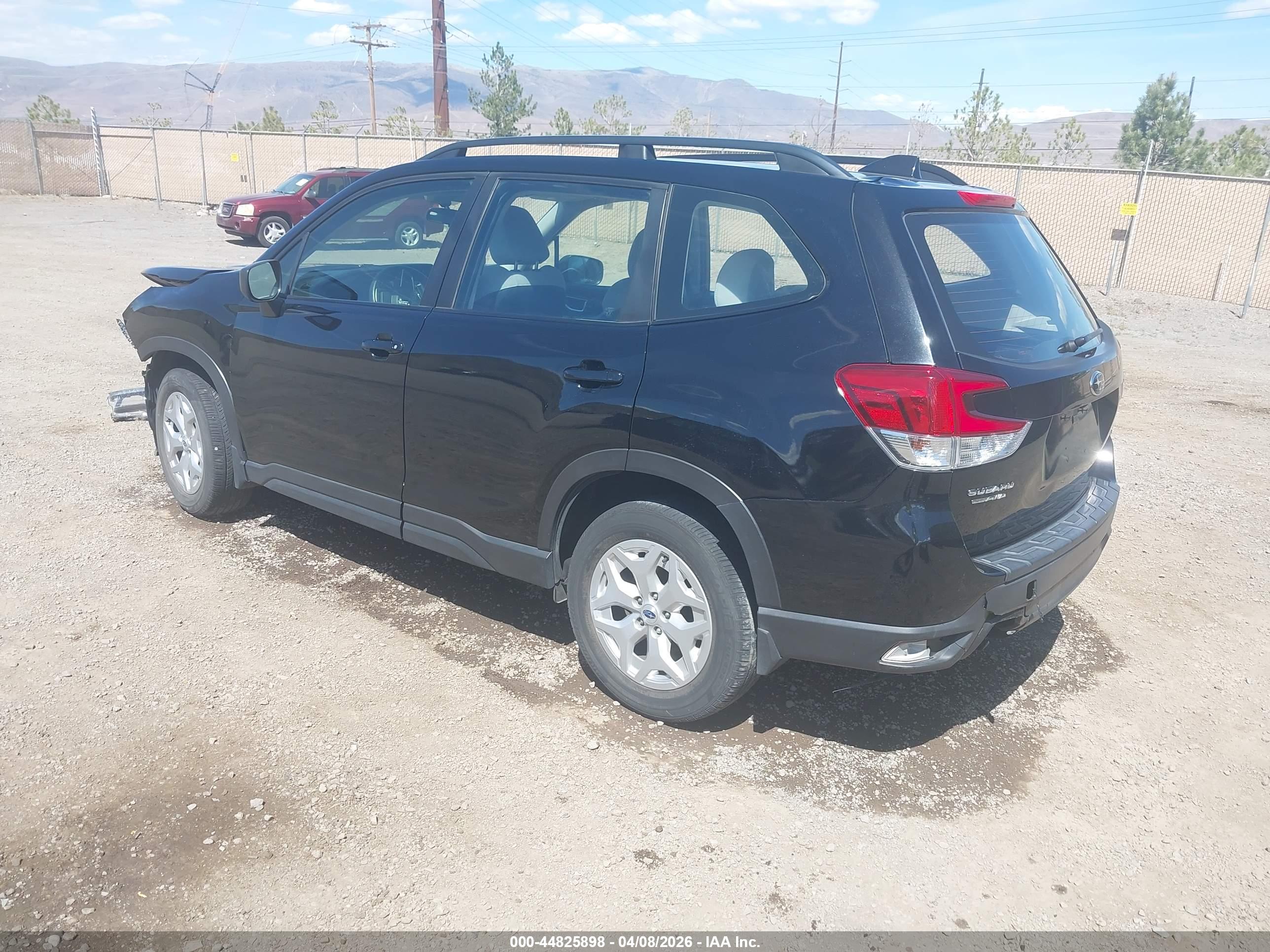 SUBARU FORESTER image 3