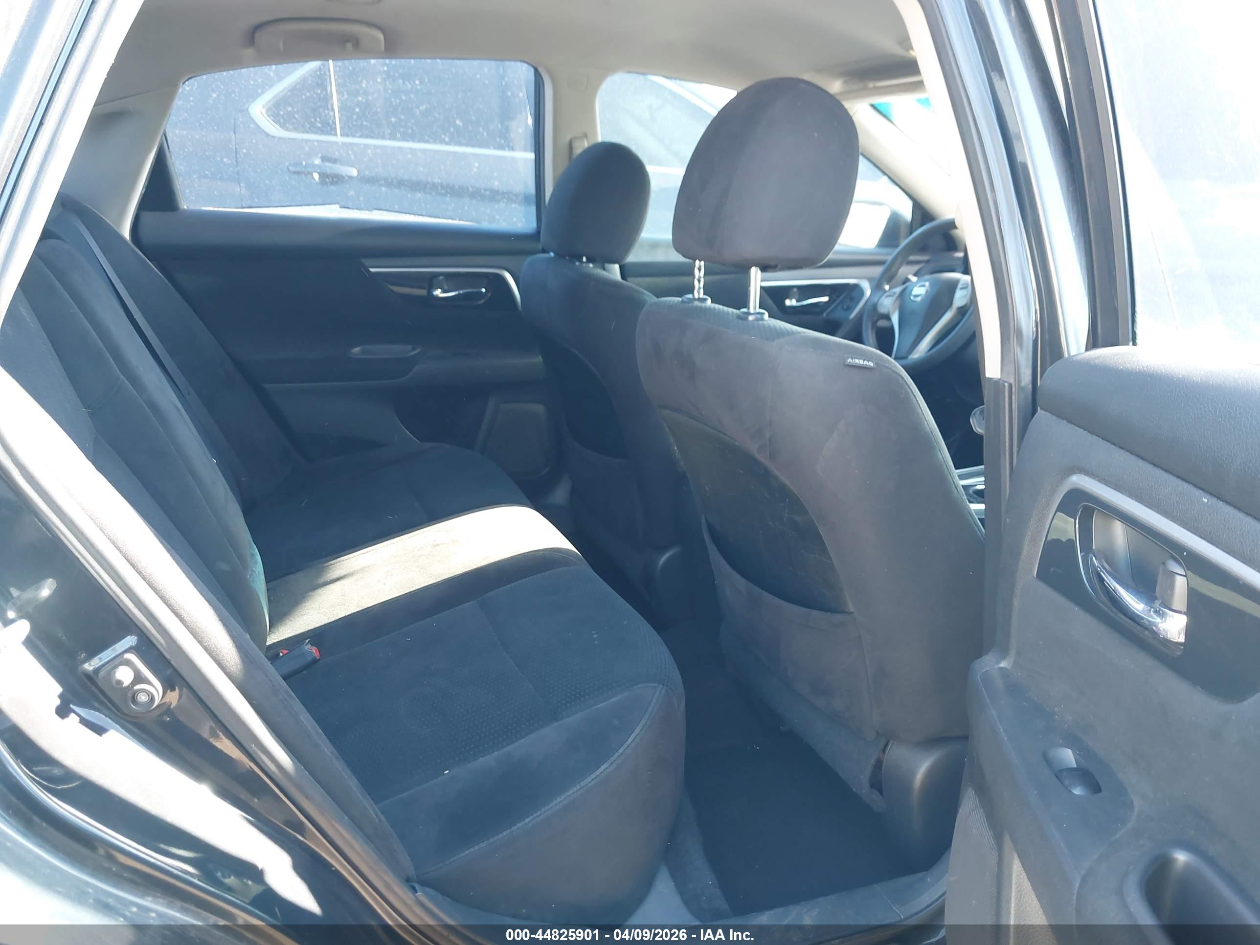 NISSAN ALTIMA image 8