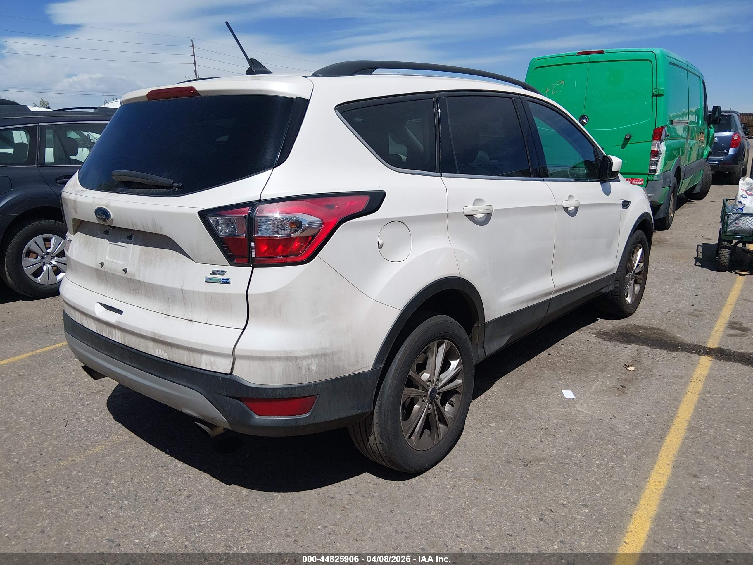 FORD ESCAPE image 4