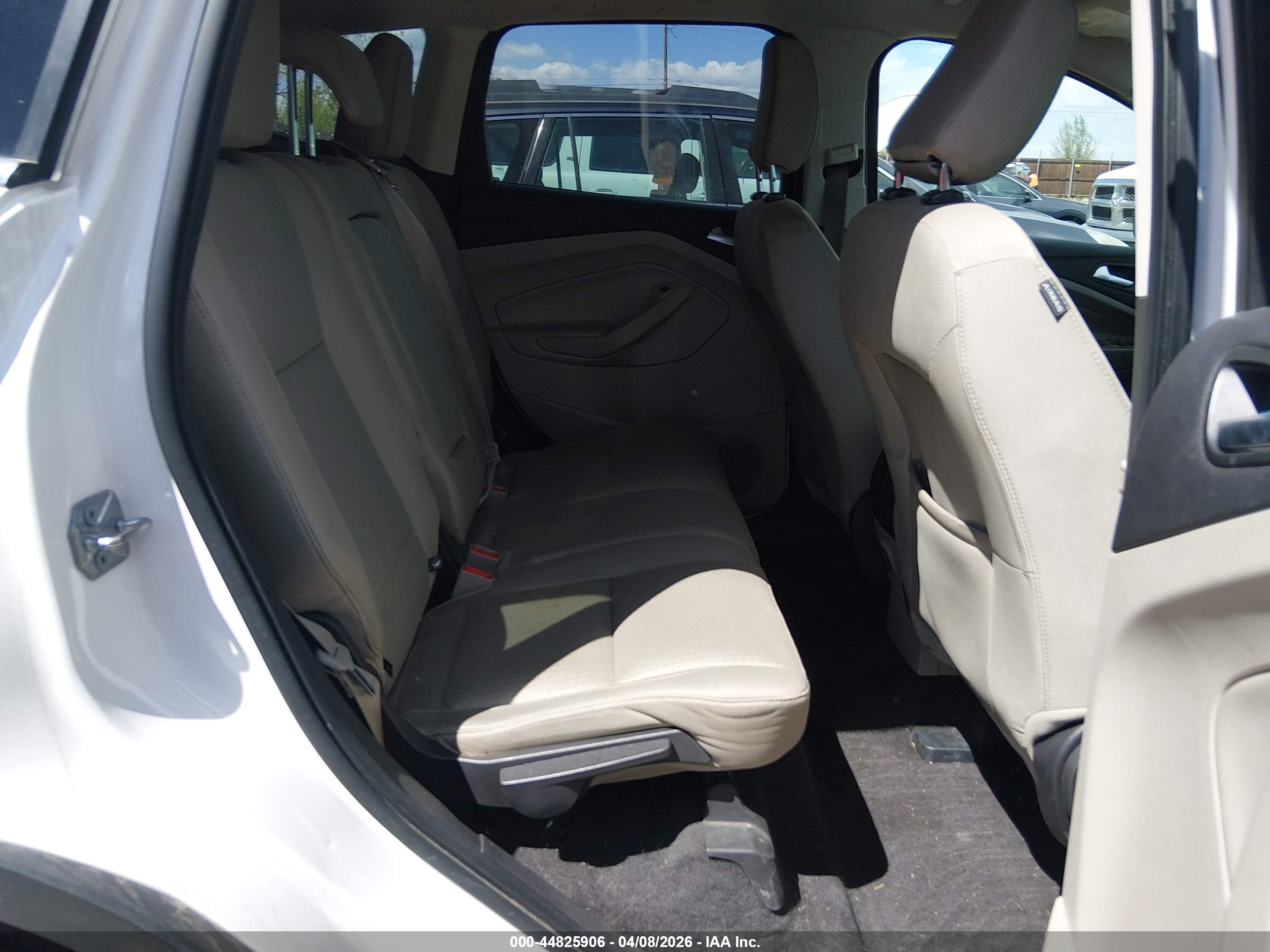 FORD ESCAPE image 8