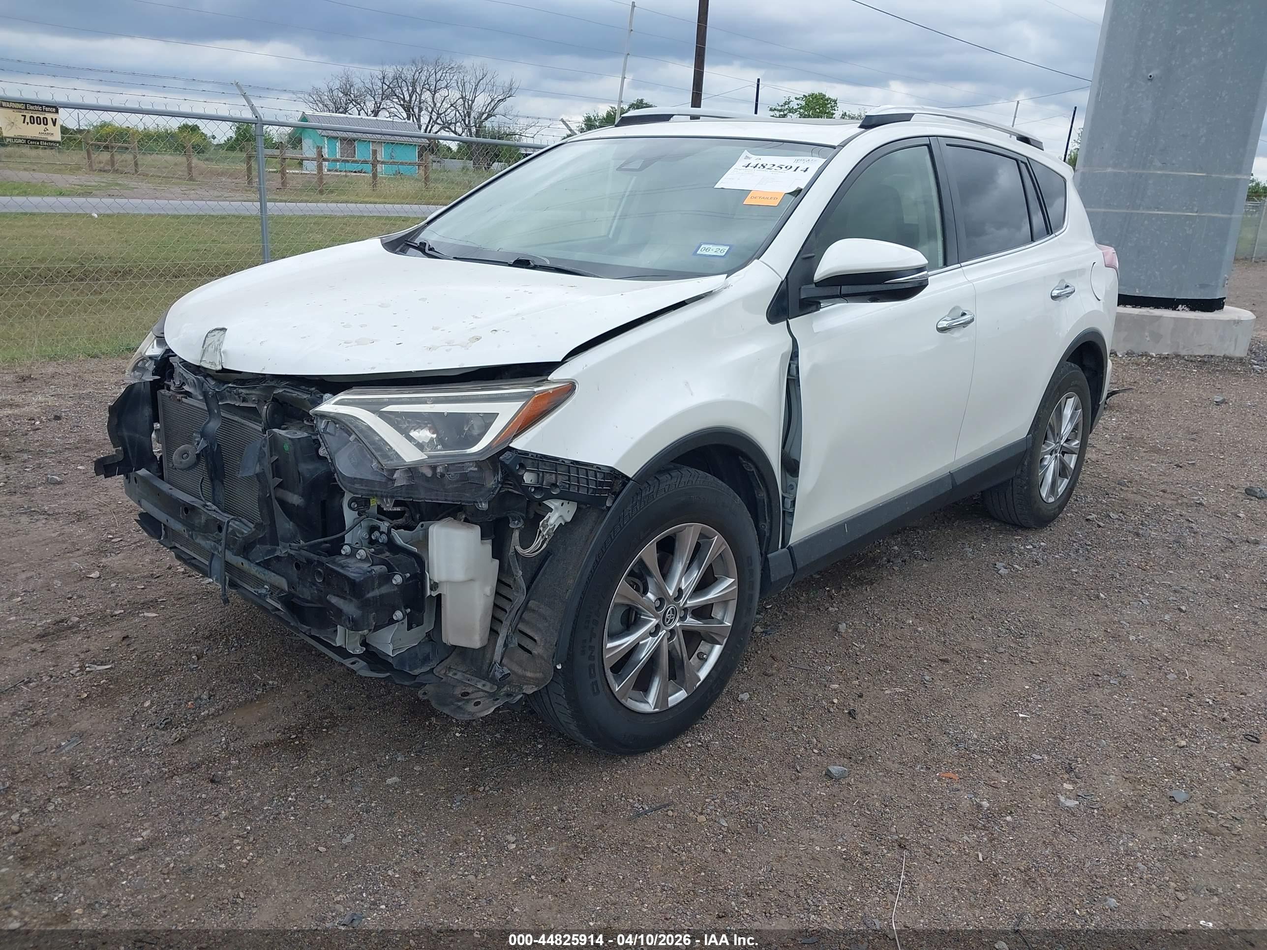 TOYOTA RAV4 image 2