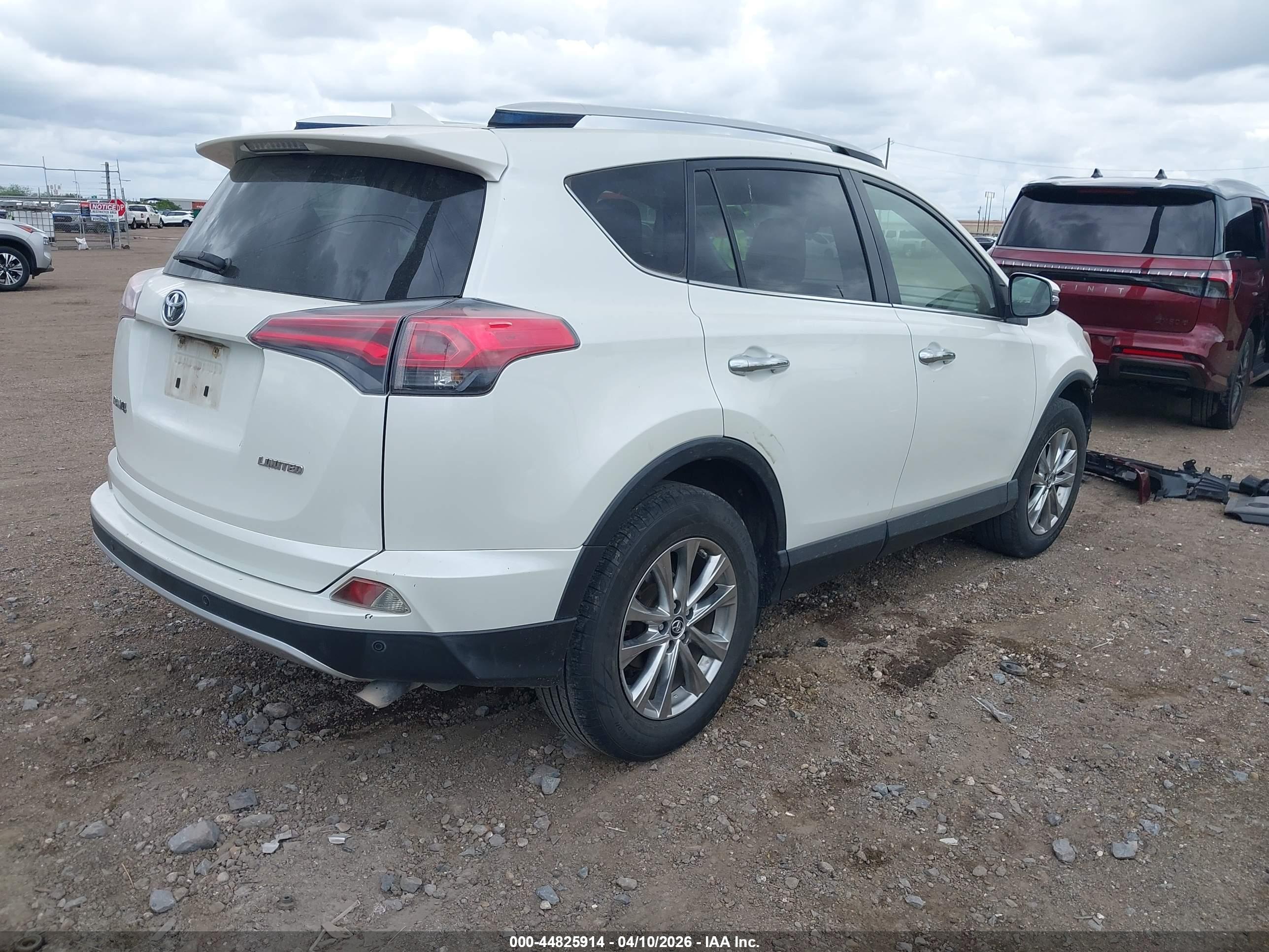 TOYOTA RAV4 image 4