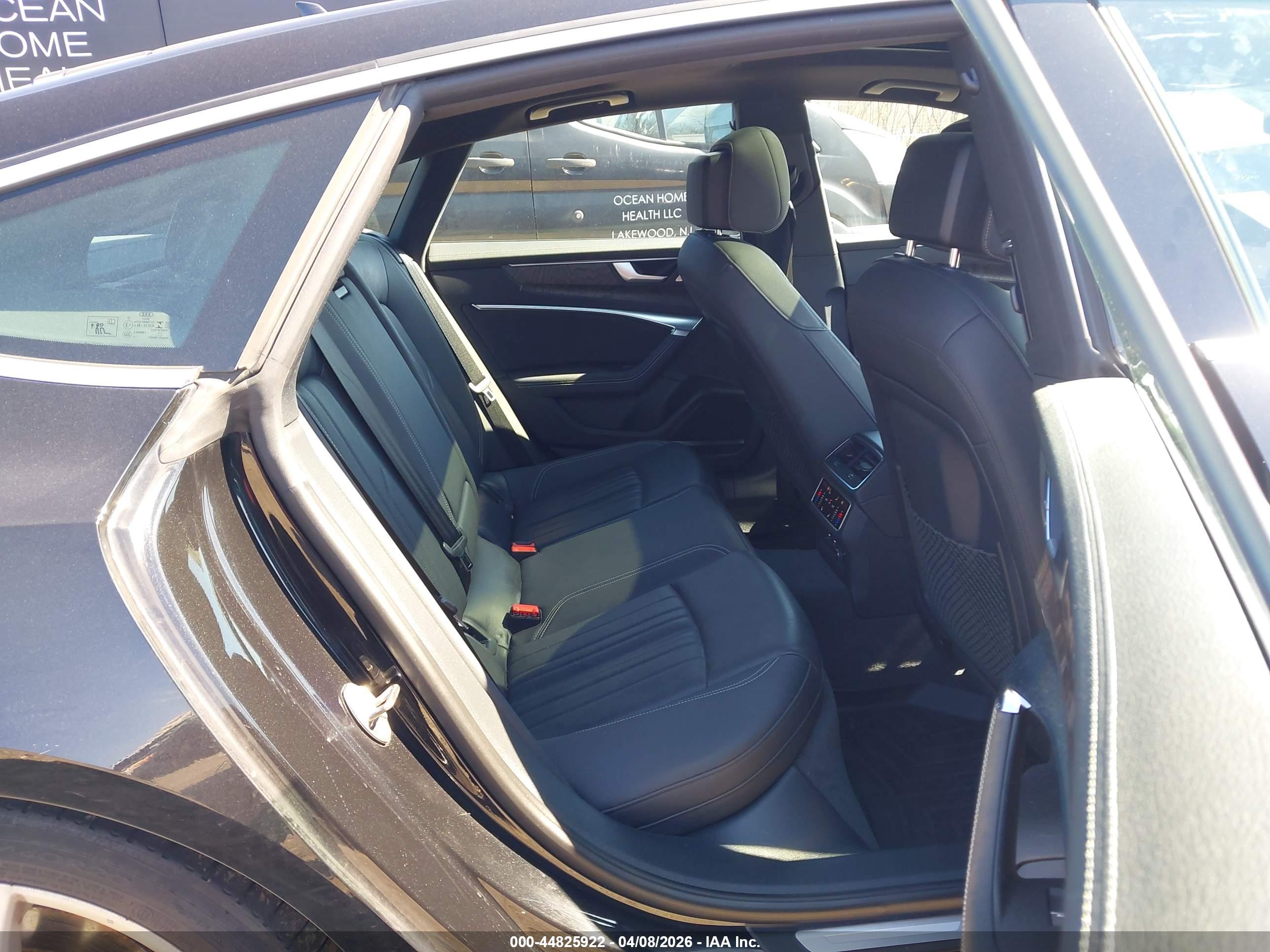 AUDI A7 image 8
