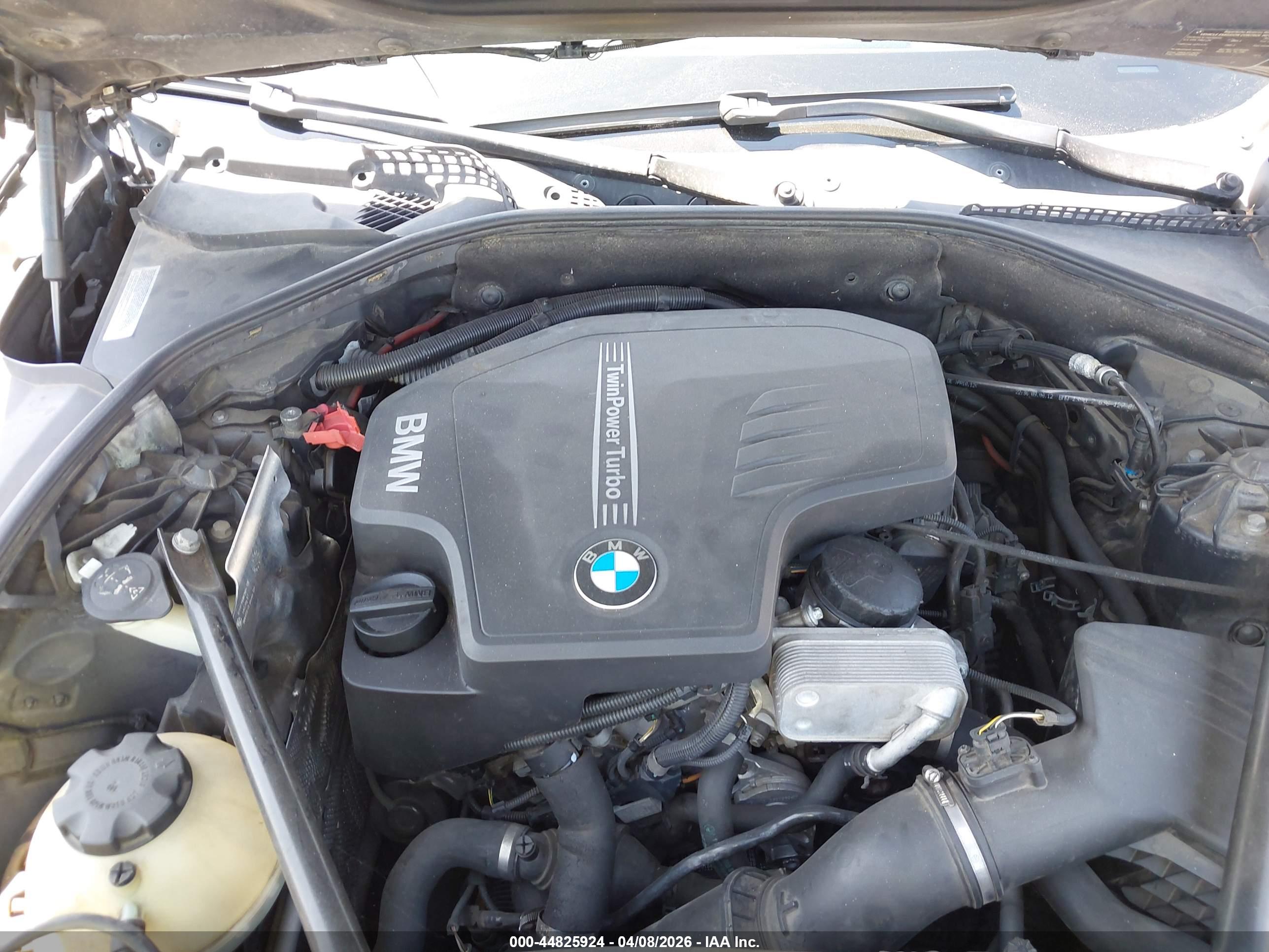 BMW 528I image 10