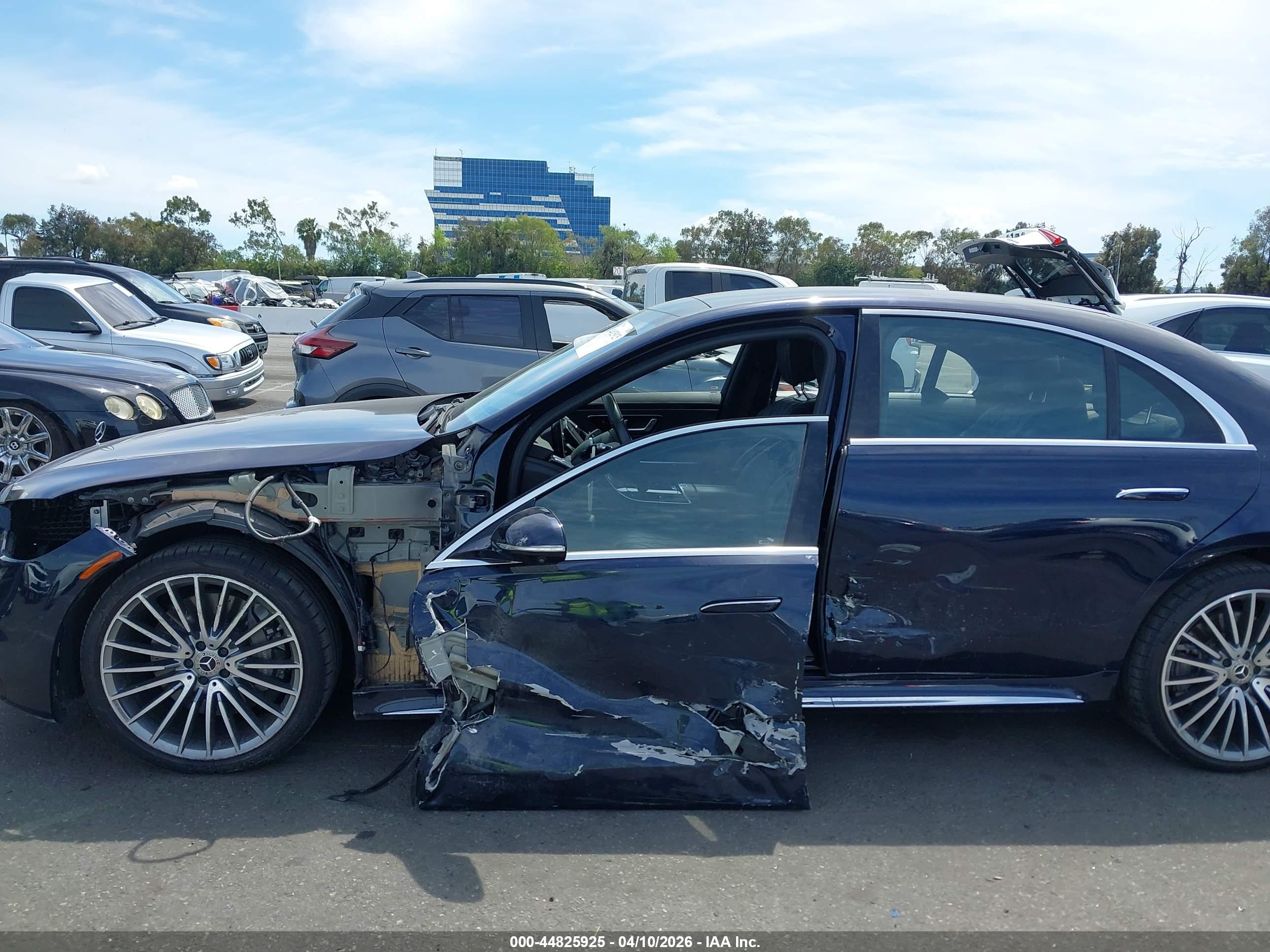 MERCEDES-BENZ S image 6