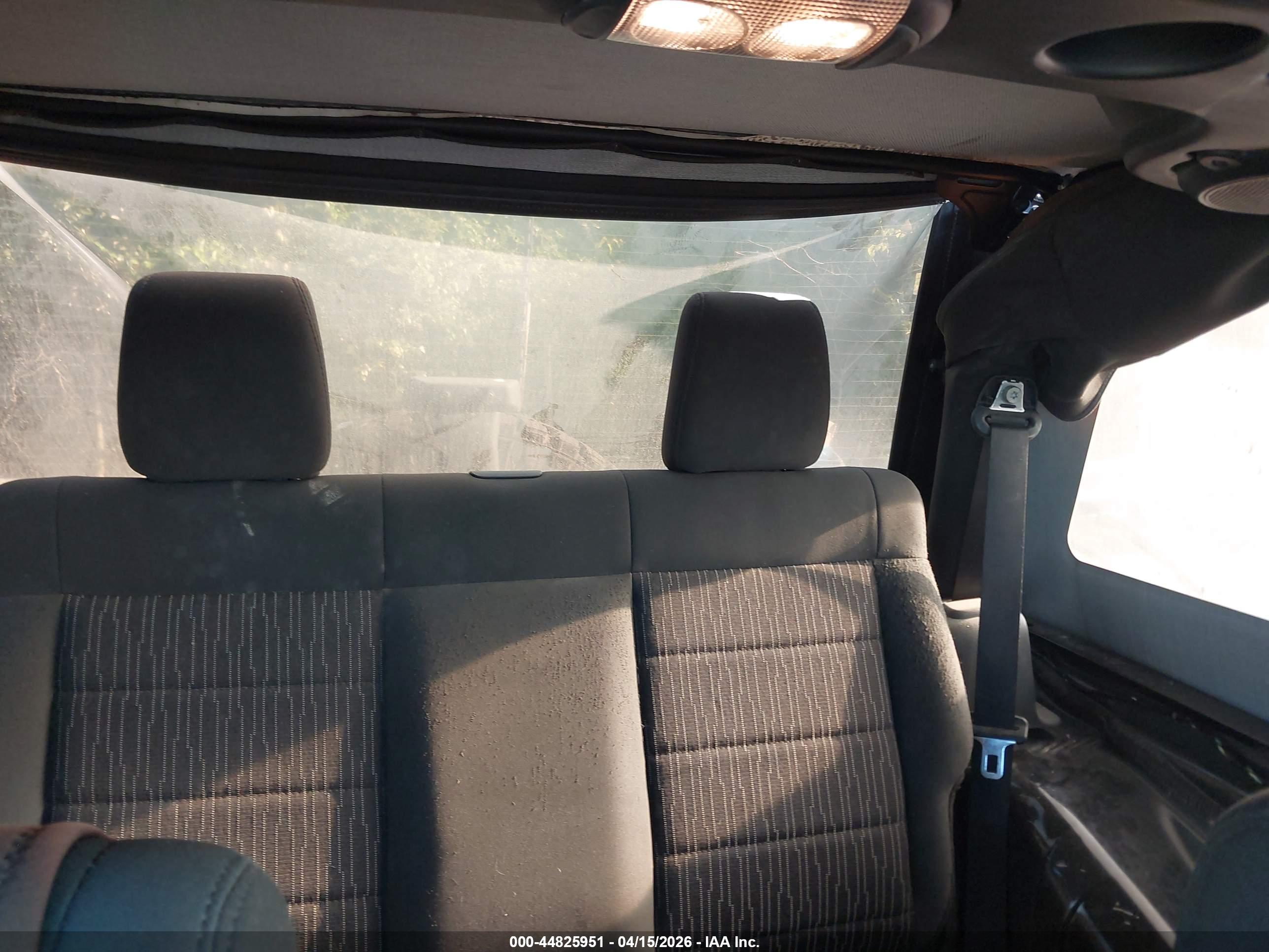 JEEP WRANGLER image 8