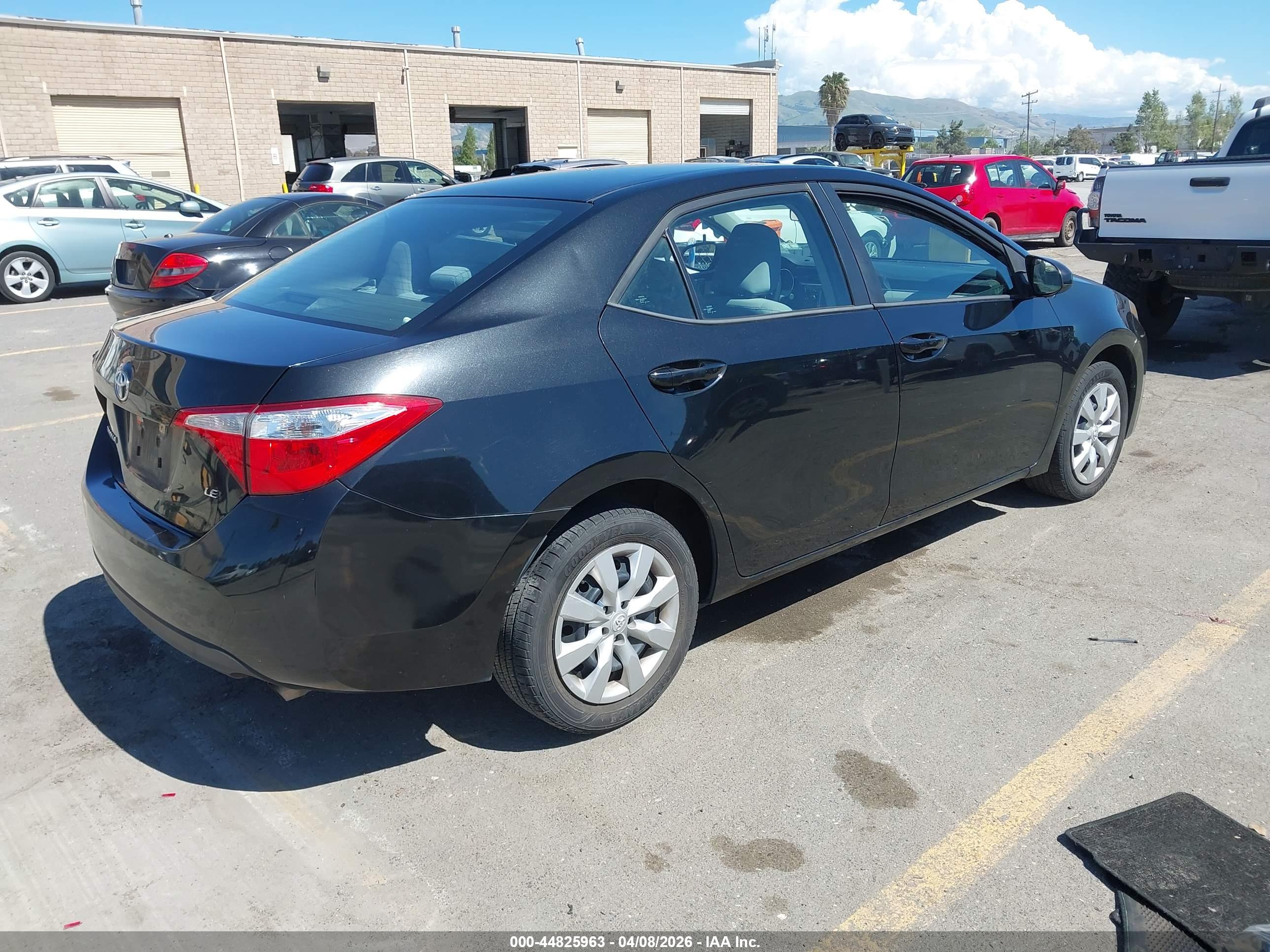 TOYOTA COROLLA image 4