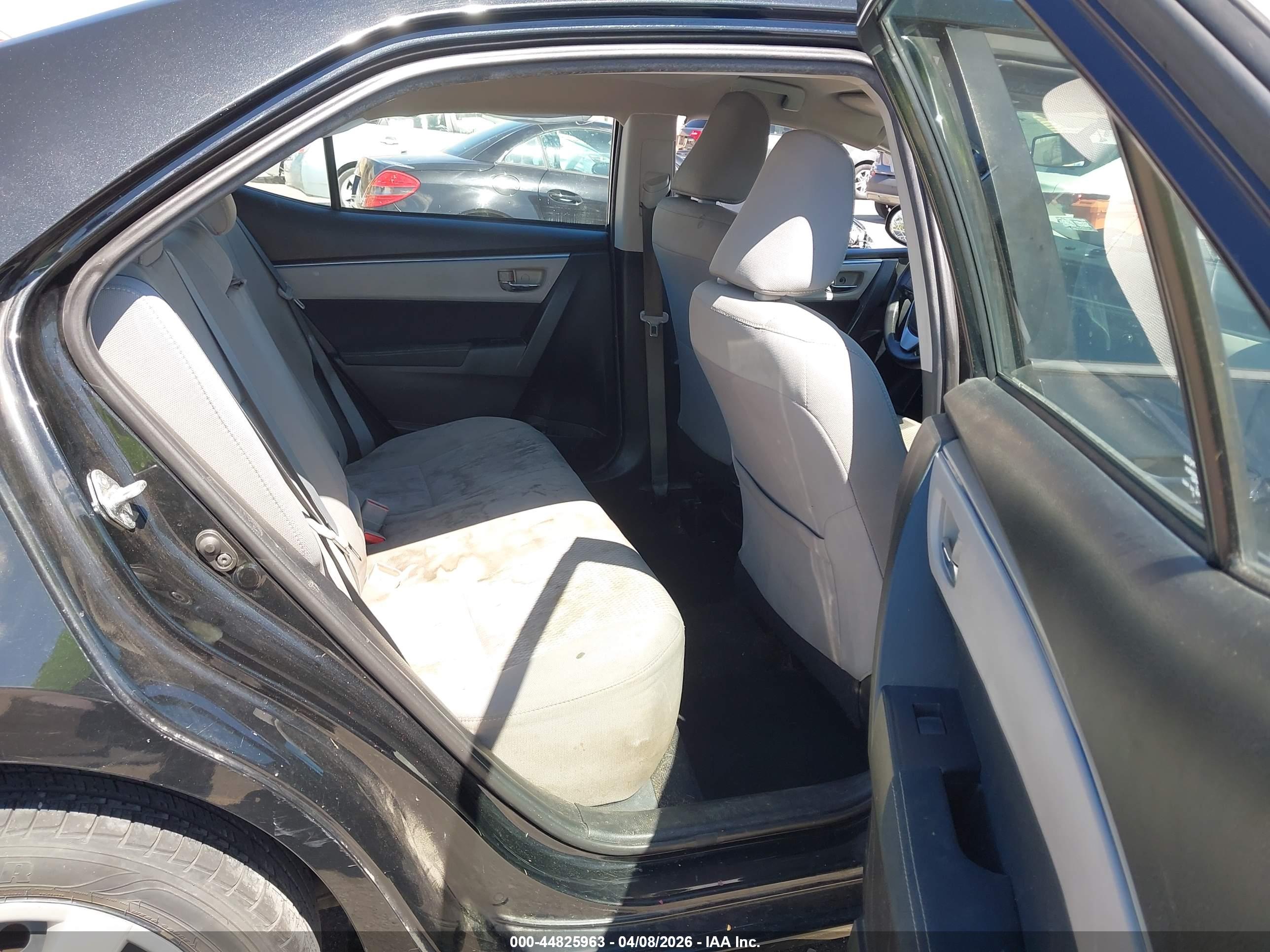 TOYOTA COROLLA image 8