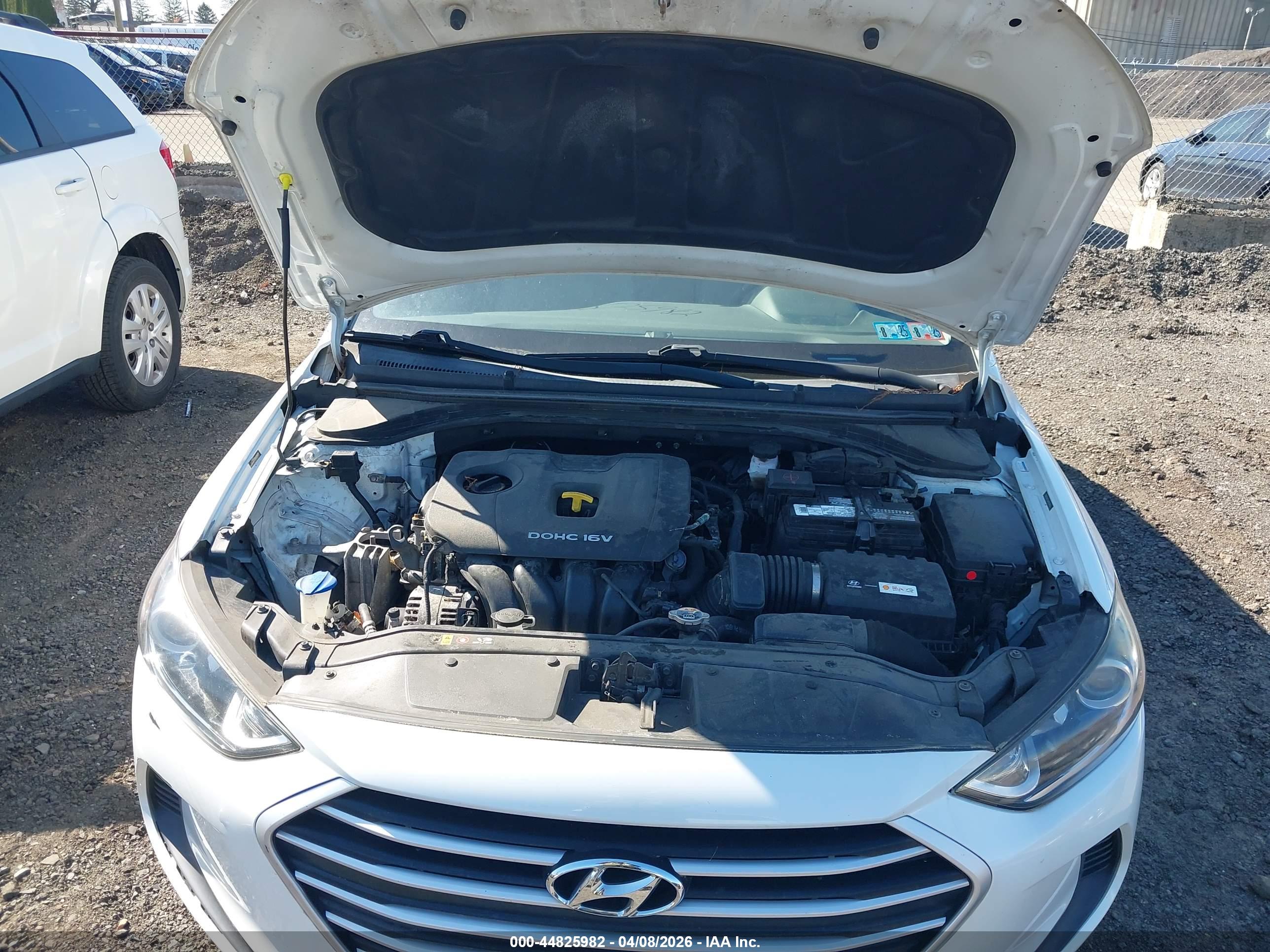 HYUNDAI ELANTRA image 10