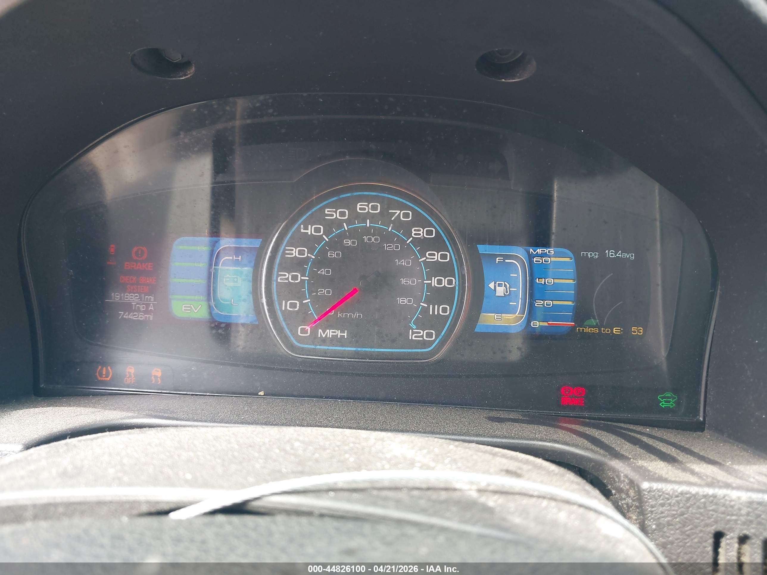 FORD FUSION image 7