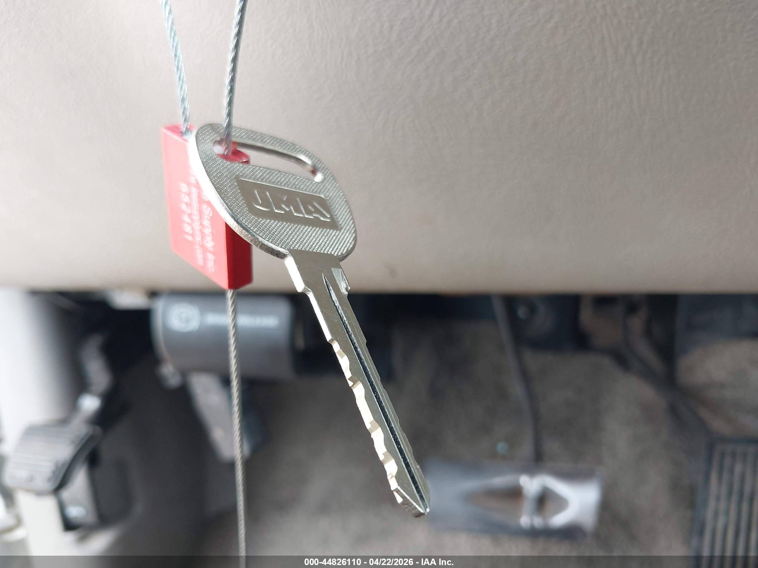 CHEVROLET TAHOE image 11