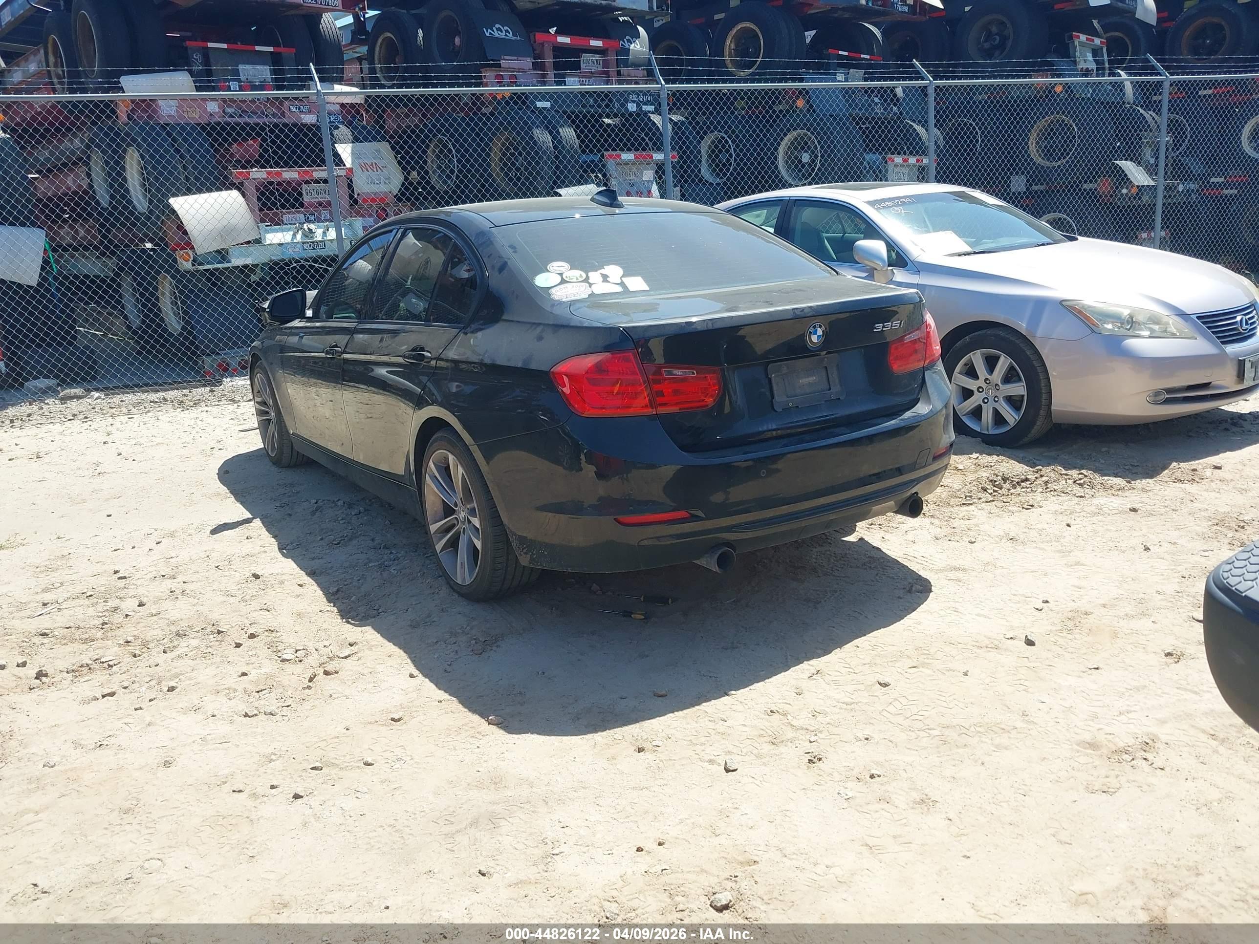 BMW 335I image 3