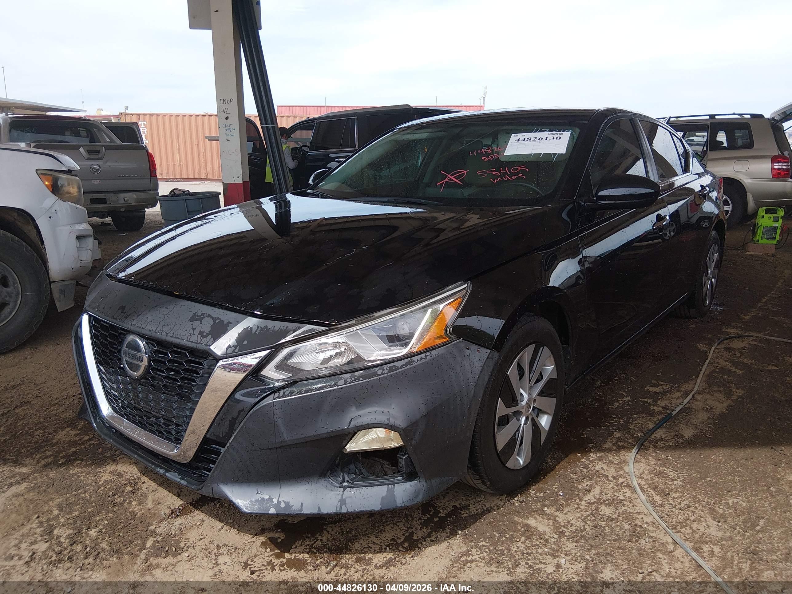 NISSAN ALTIMA image 2