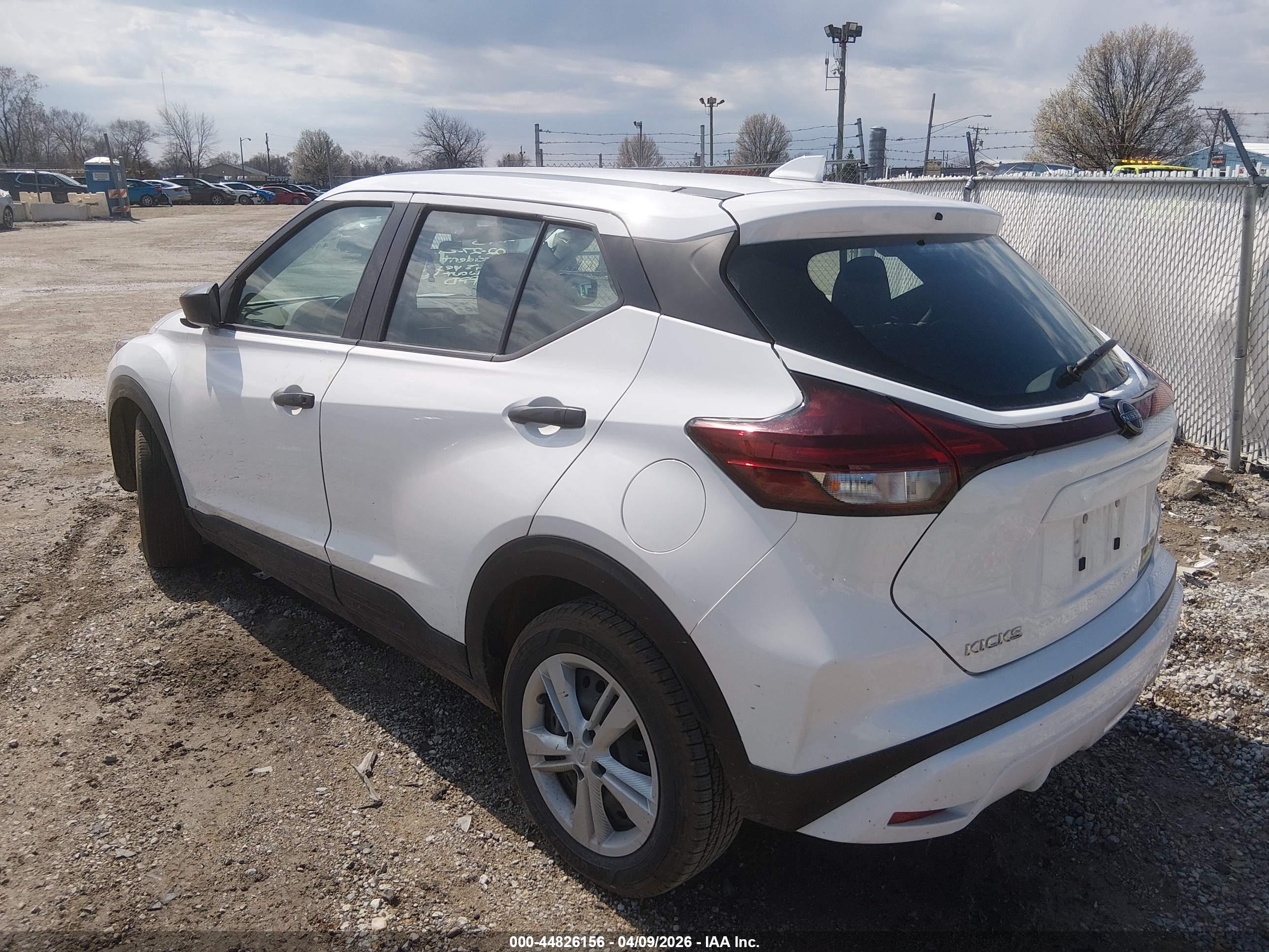 NISSAN KICKS image 3
