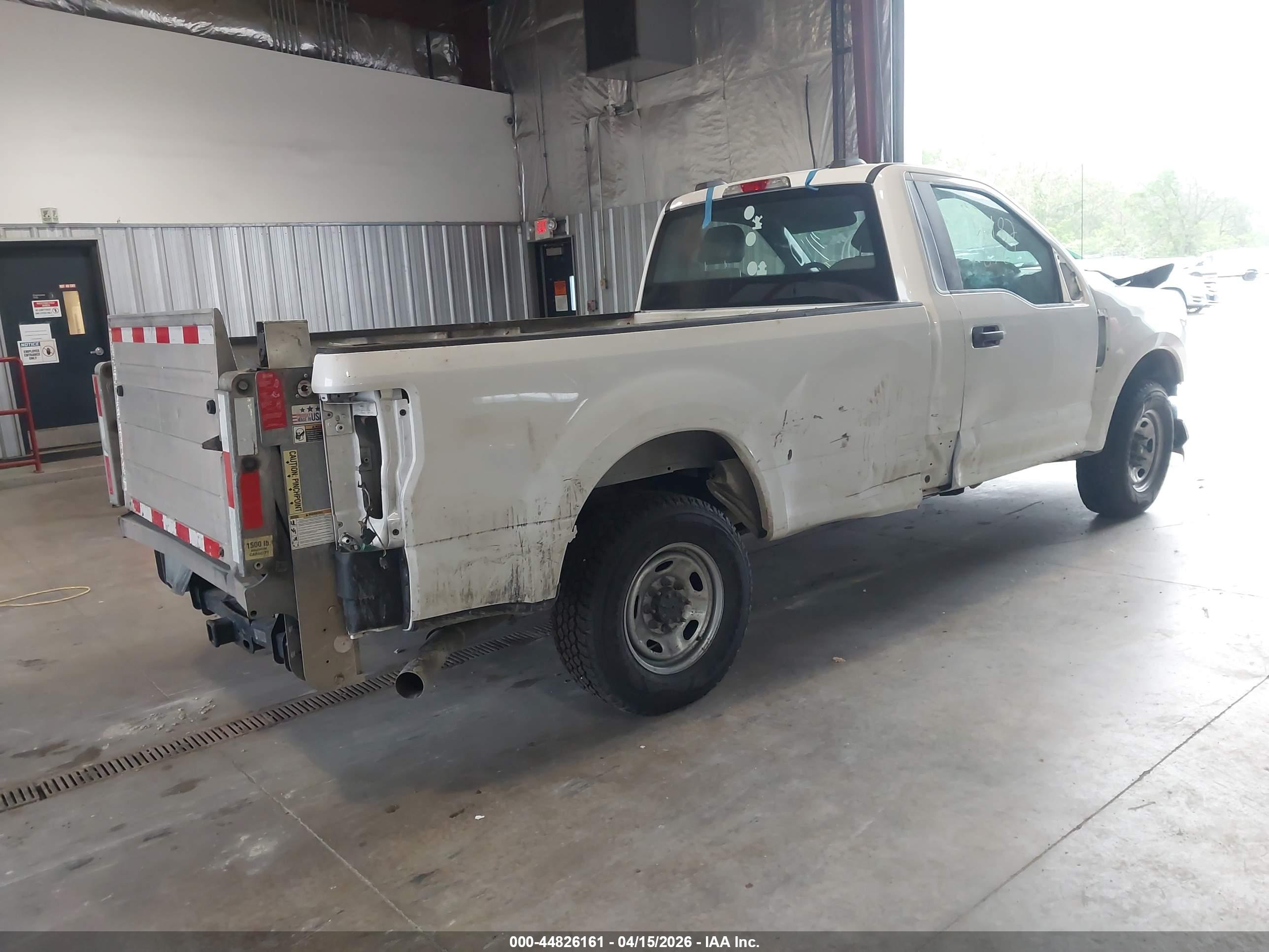 FORD F-250 image 4