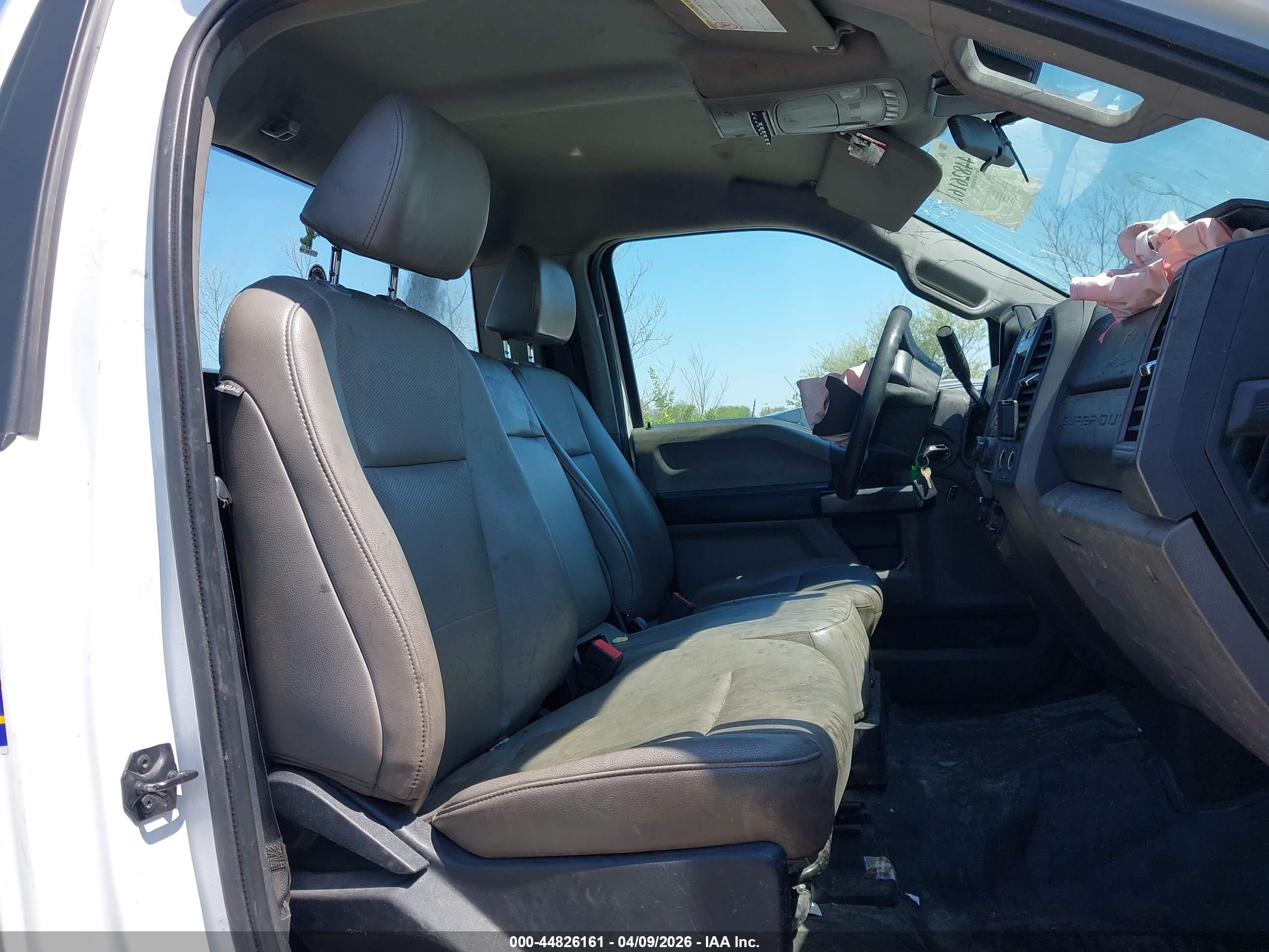 FORD F-250 image 8