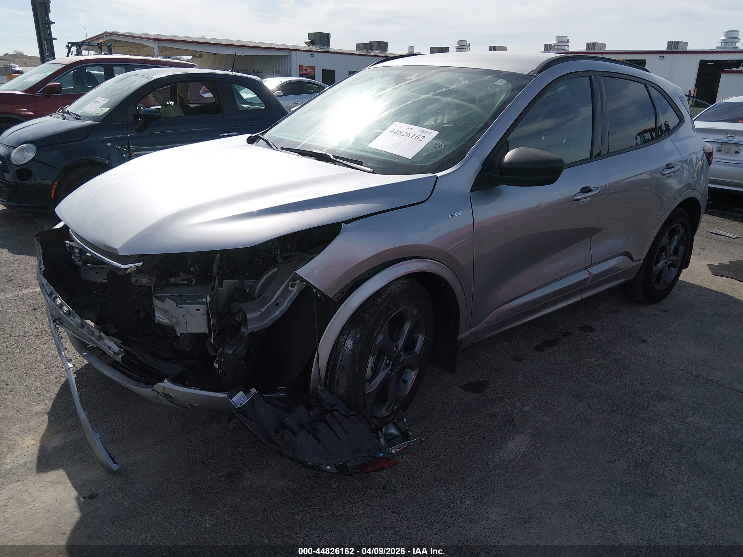 FORD ESCAPE image 2