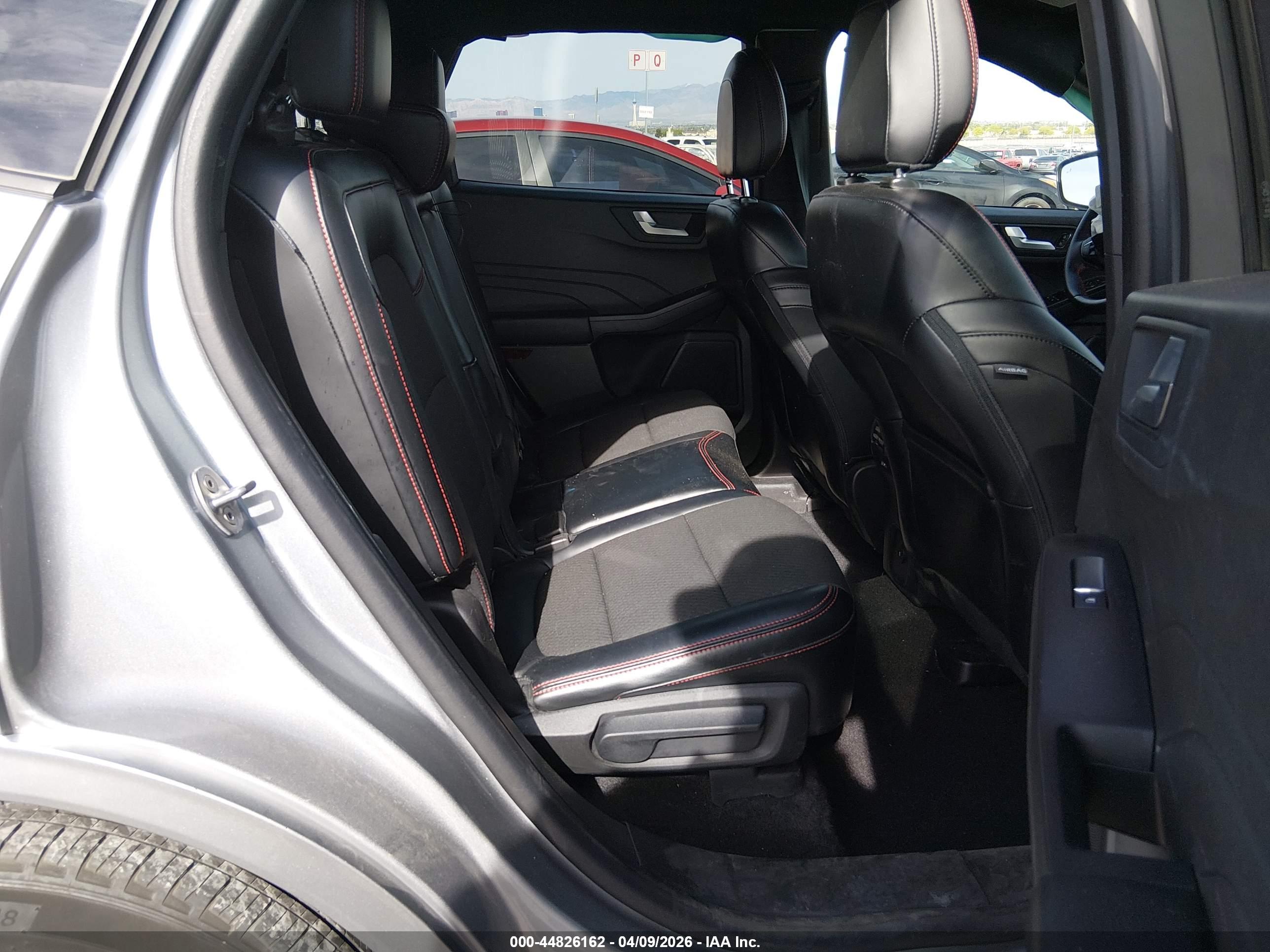 FORD ESCAPE image 8