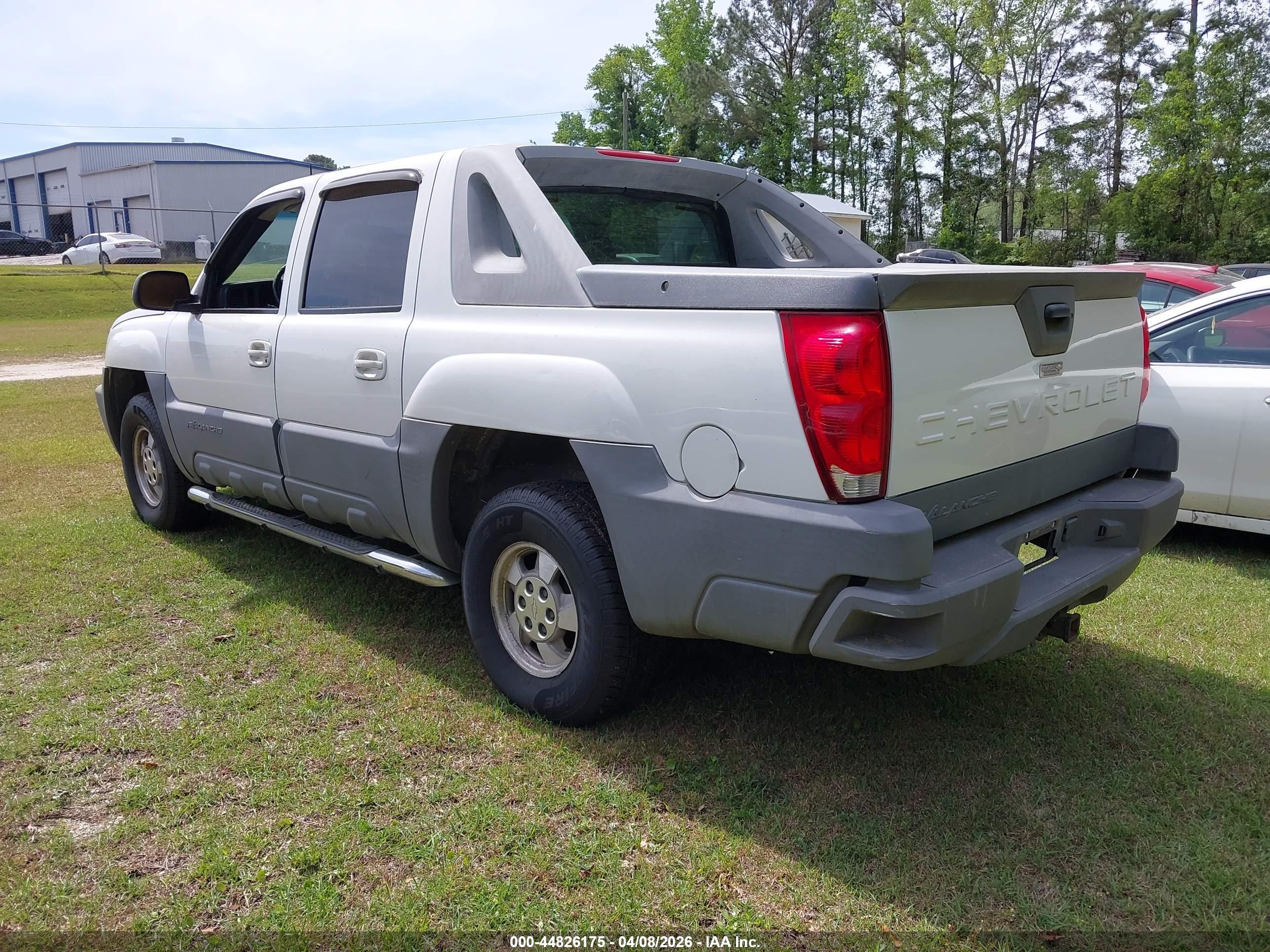 CHEVROLET AVALANCHE image 3