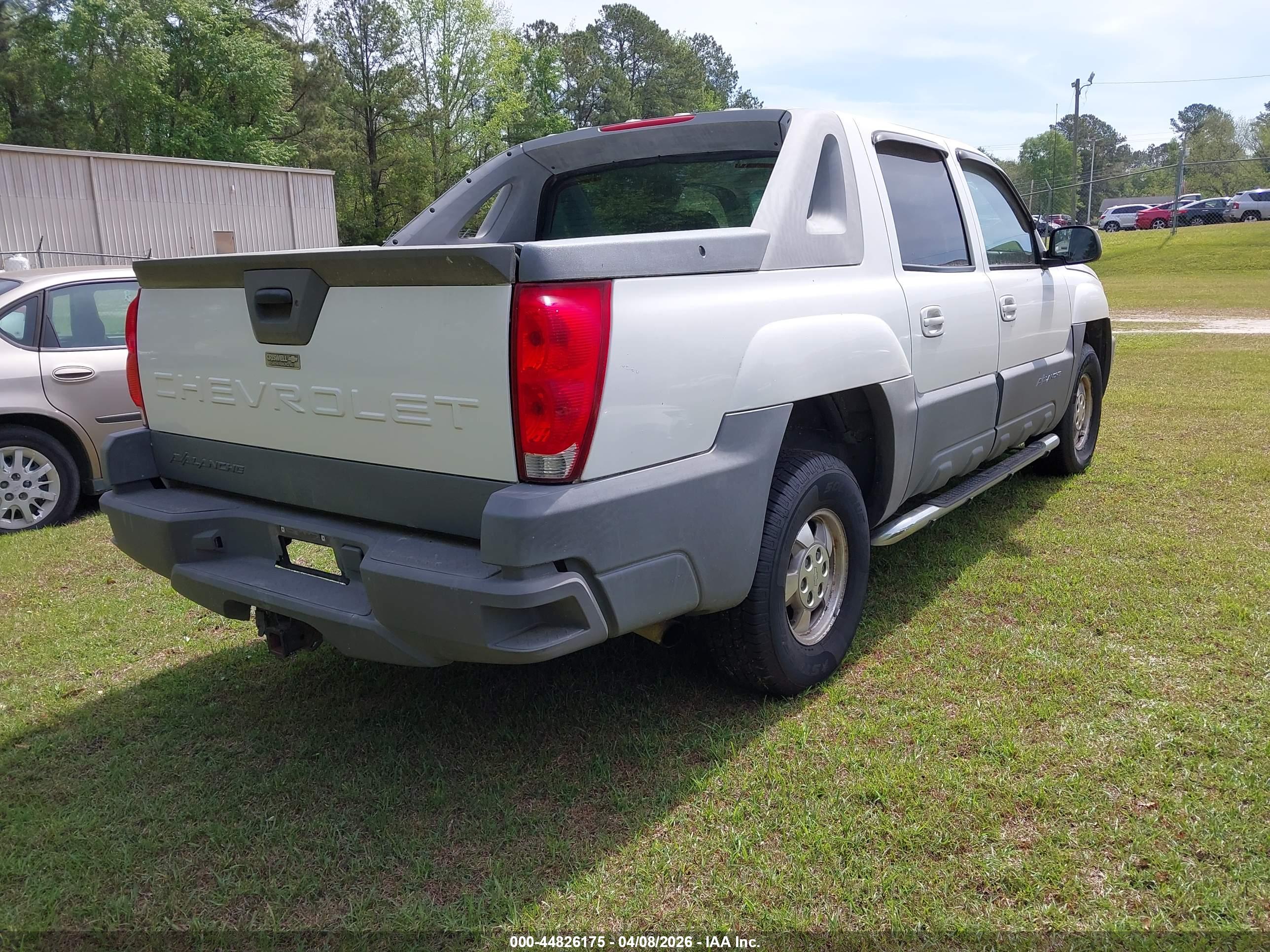 CHEVROLET AVALANCHE image 4
