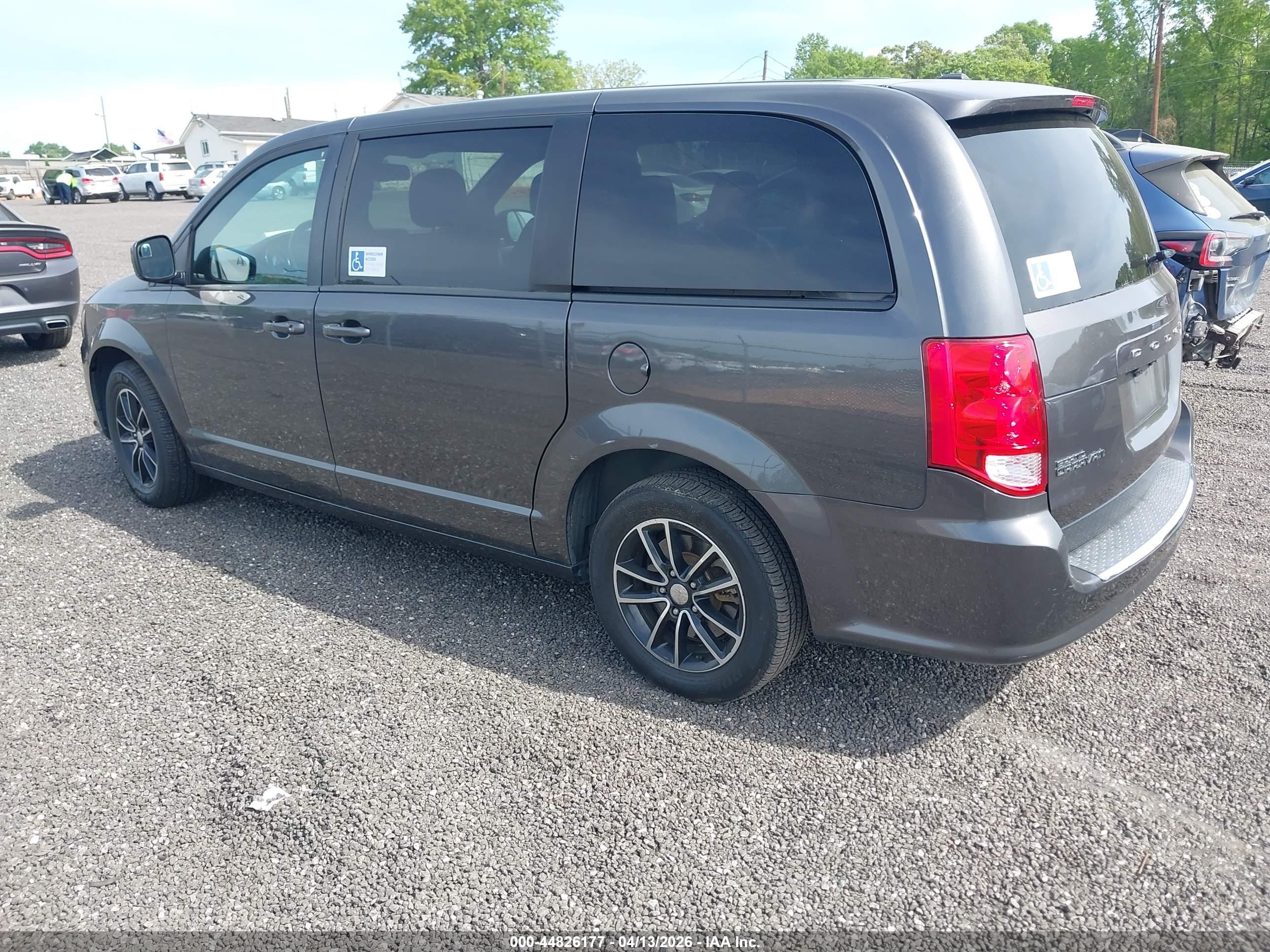 DODGE GRAND image 3