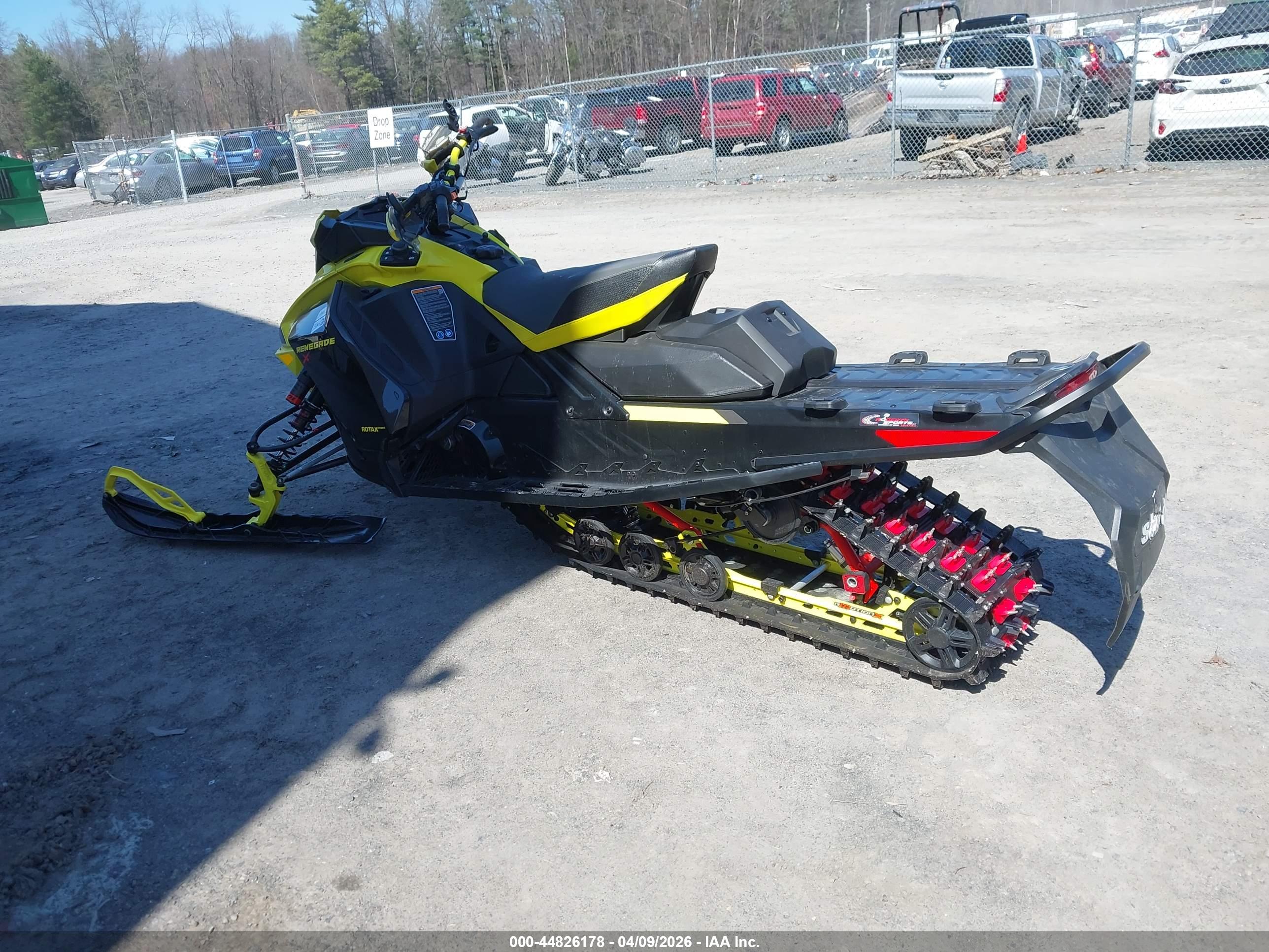 SKI-DOO RENEGADE image 3