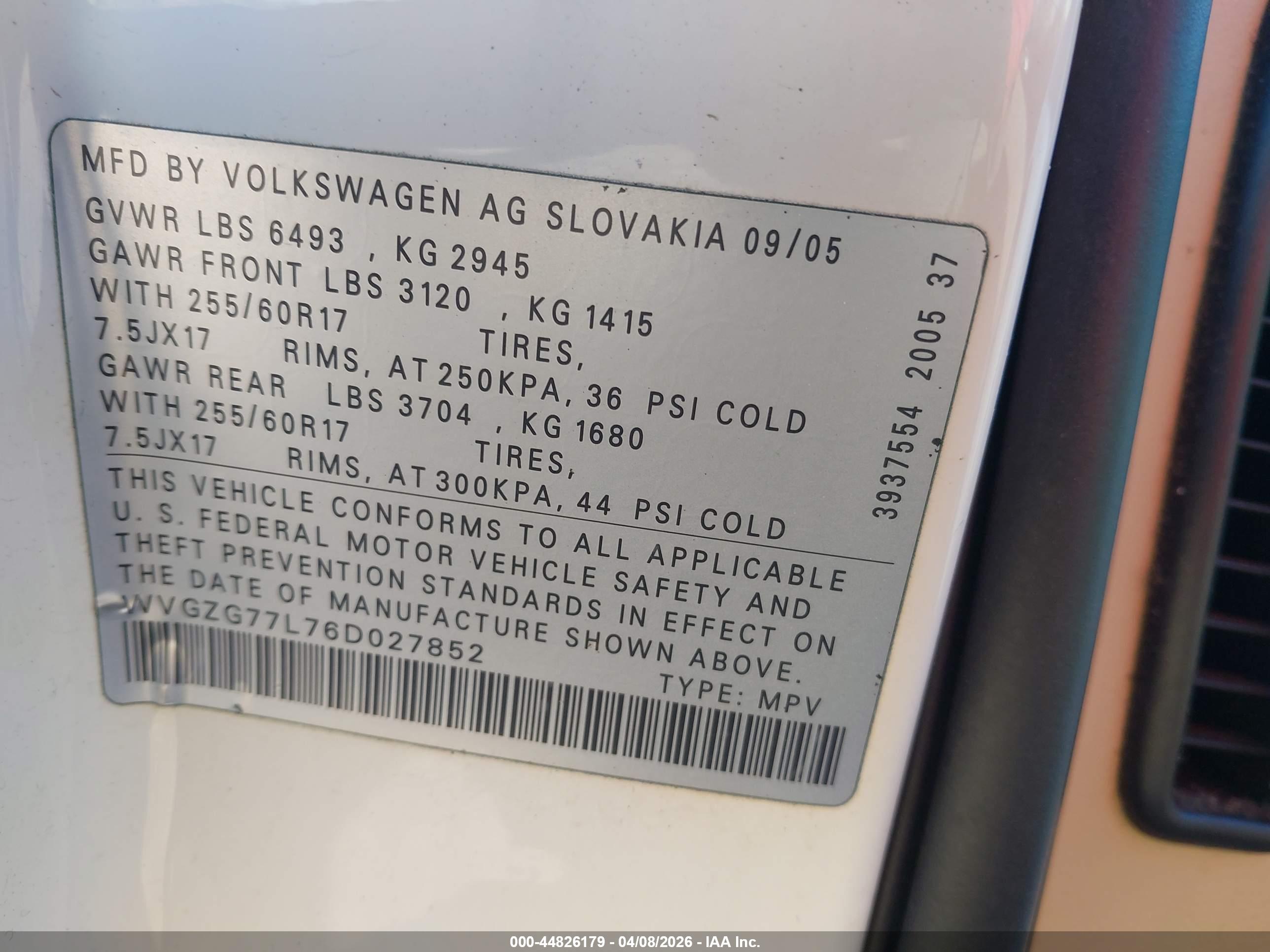 VOLKSWAGEN TOUAREG image 9
