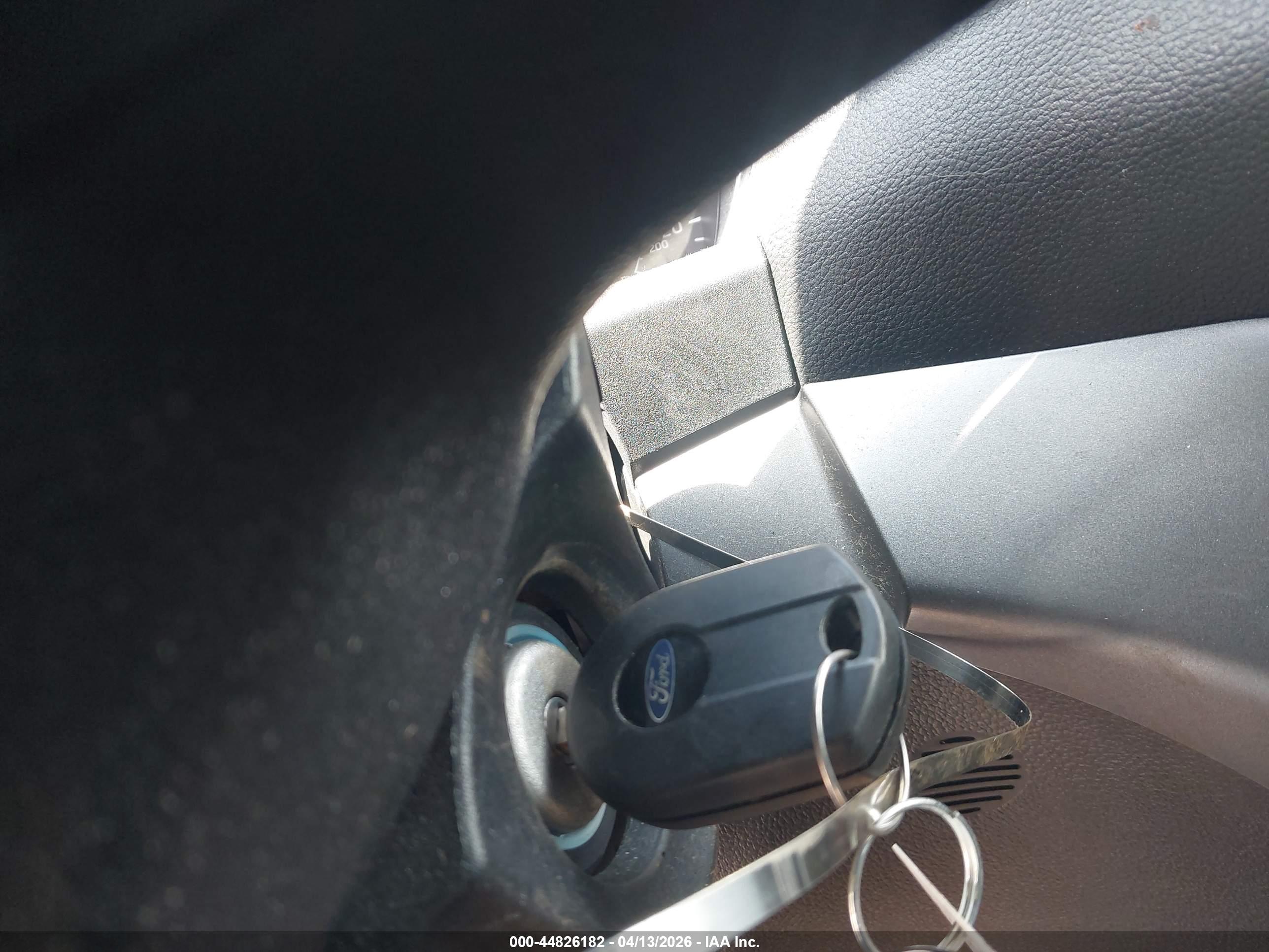 FORD ESCAPE image 11