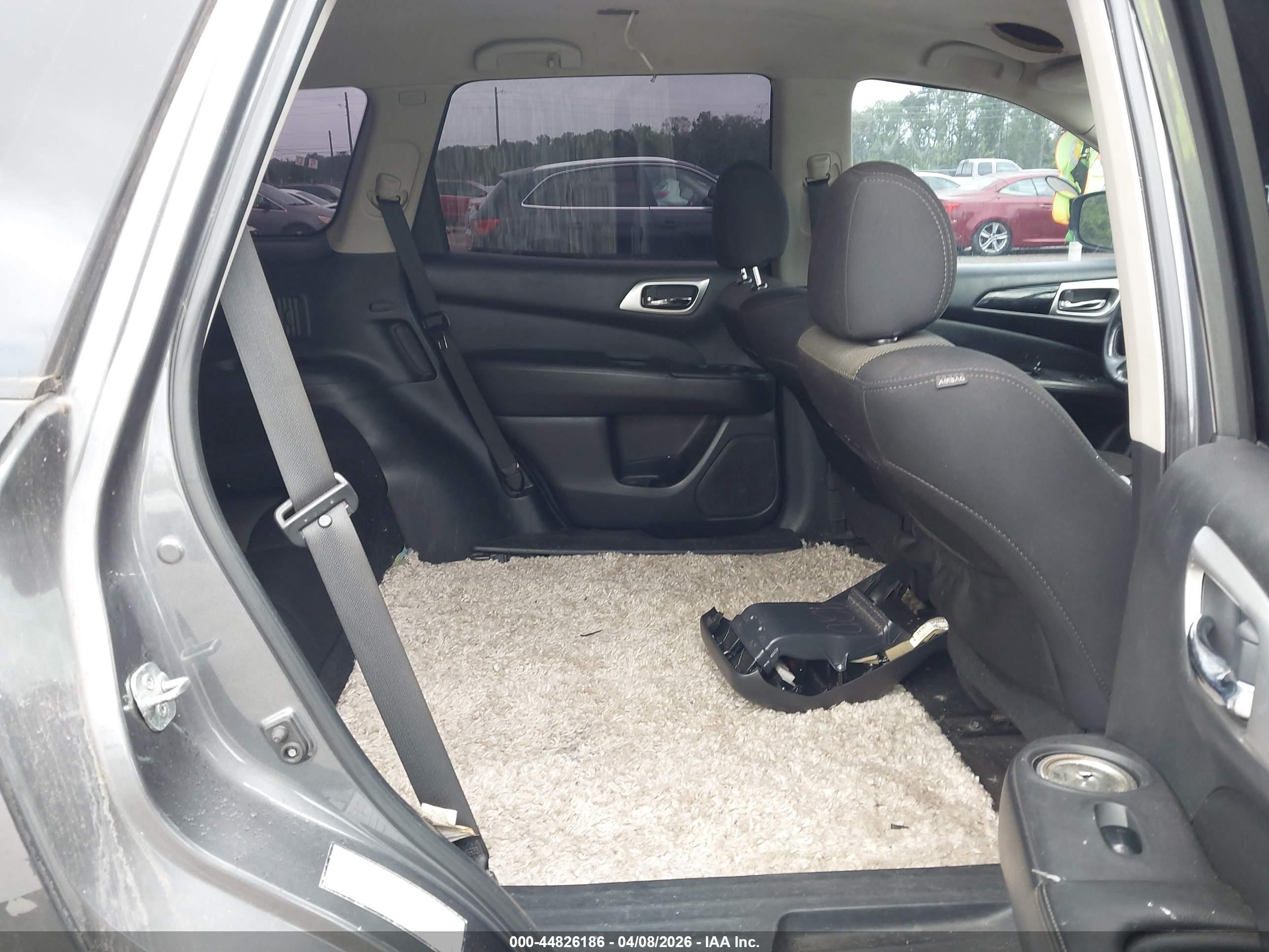 NISSAN PATHFINDER image 8