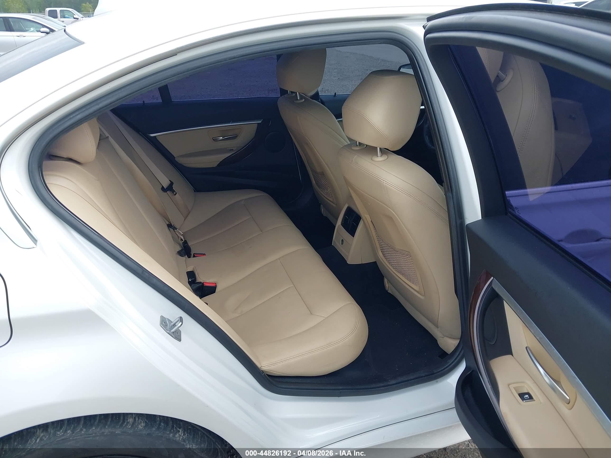 BMW 330I image 8