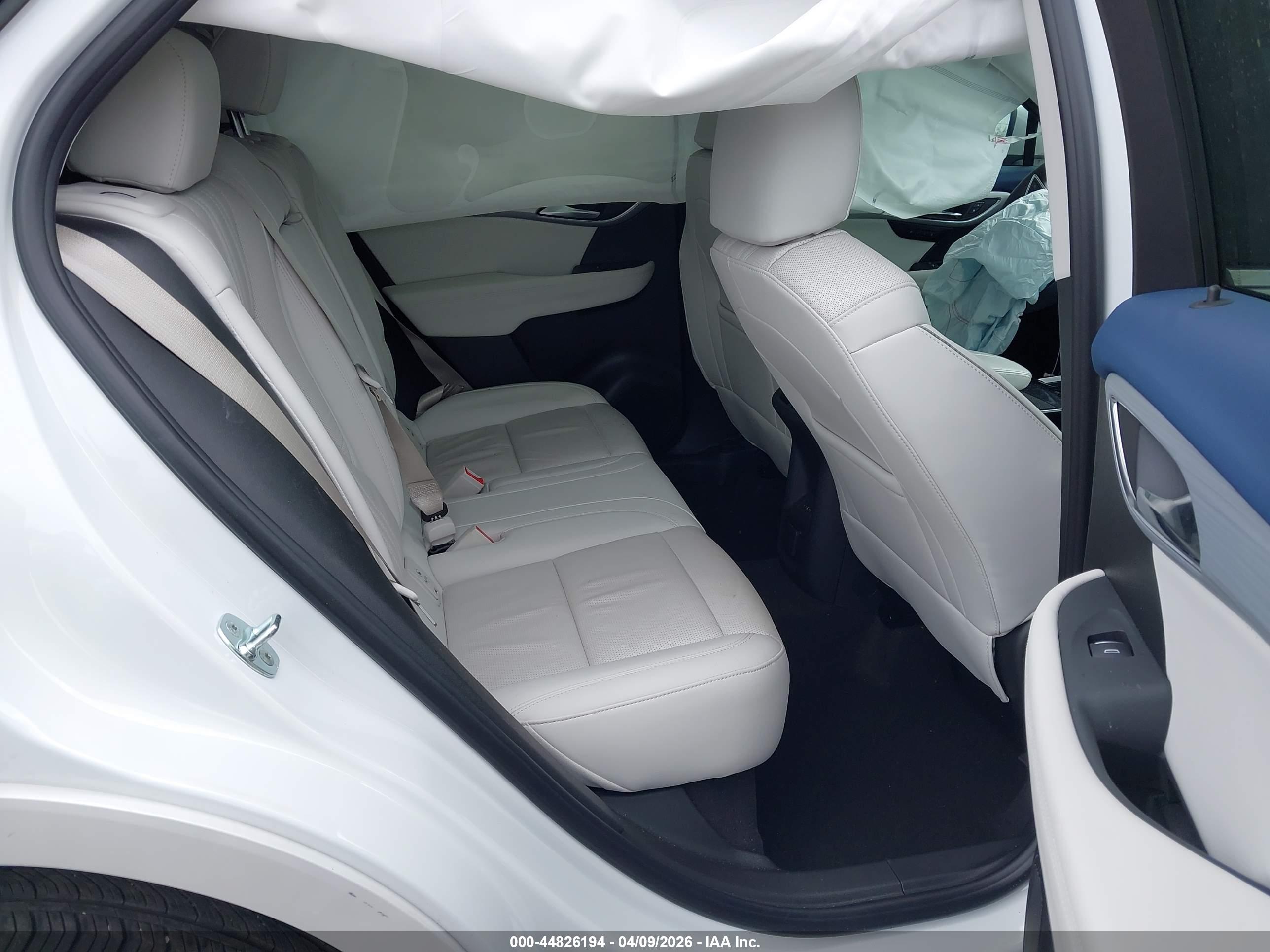 BUICK ENVISION image 8