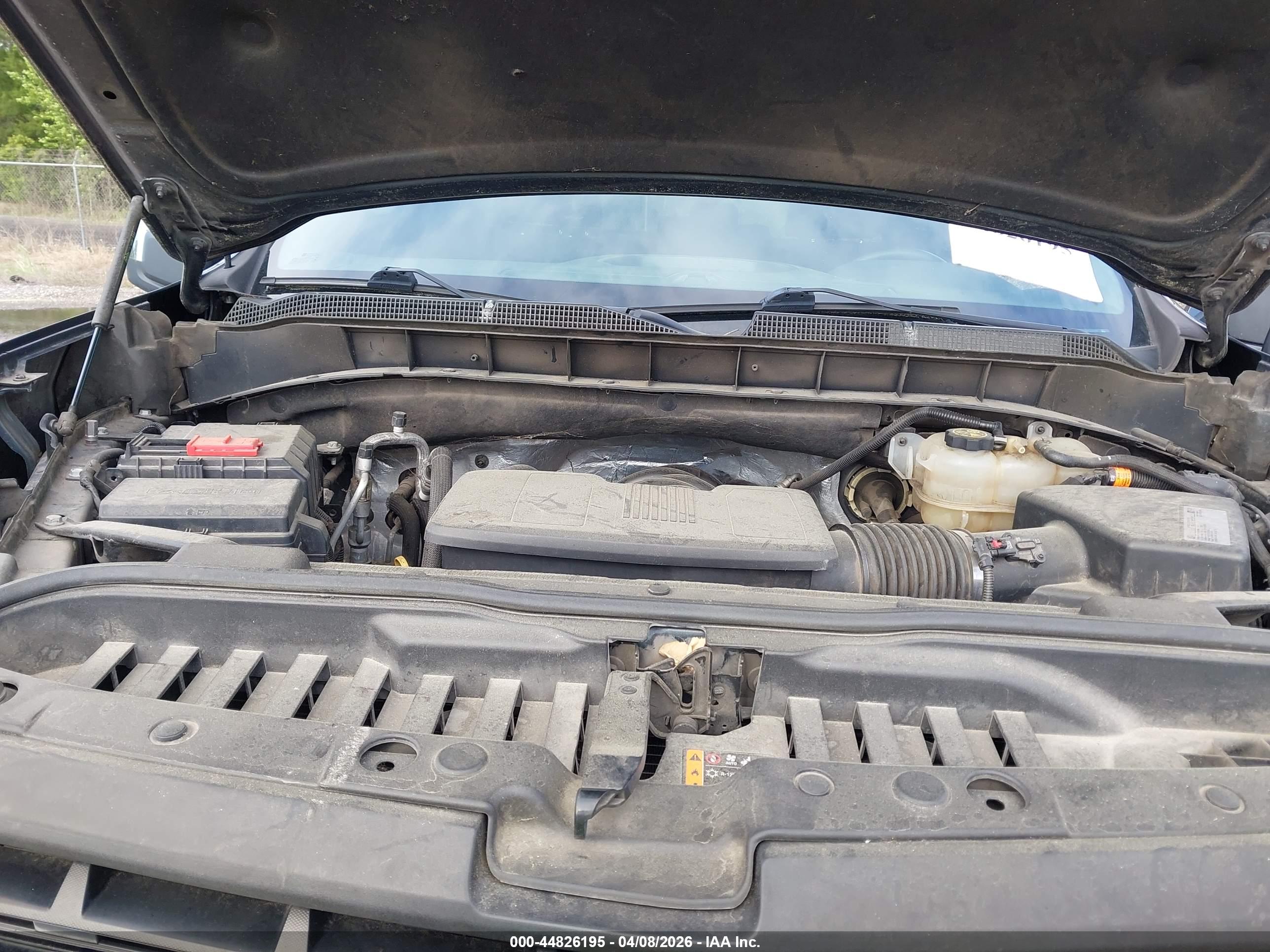 CHEVROLET SILVERADO image 10
