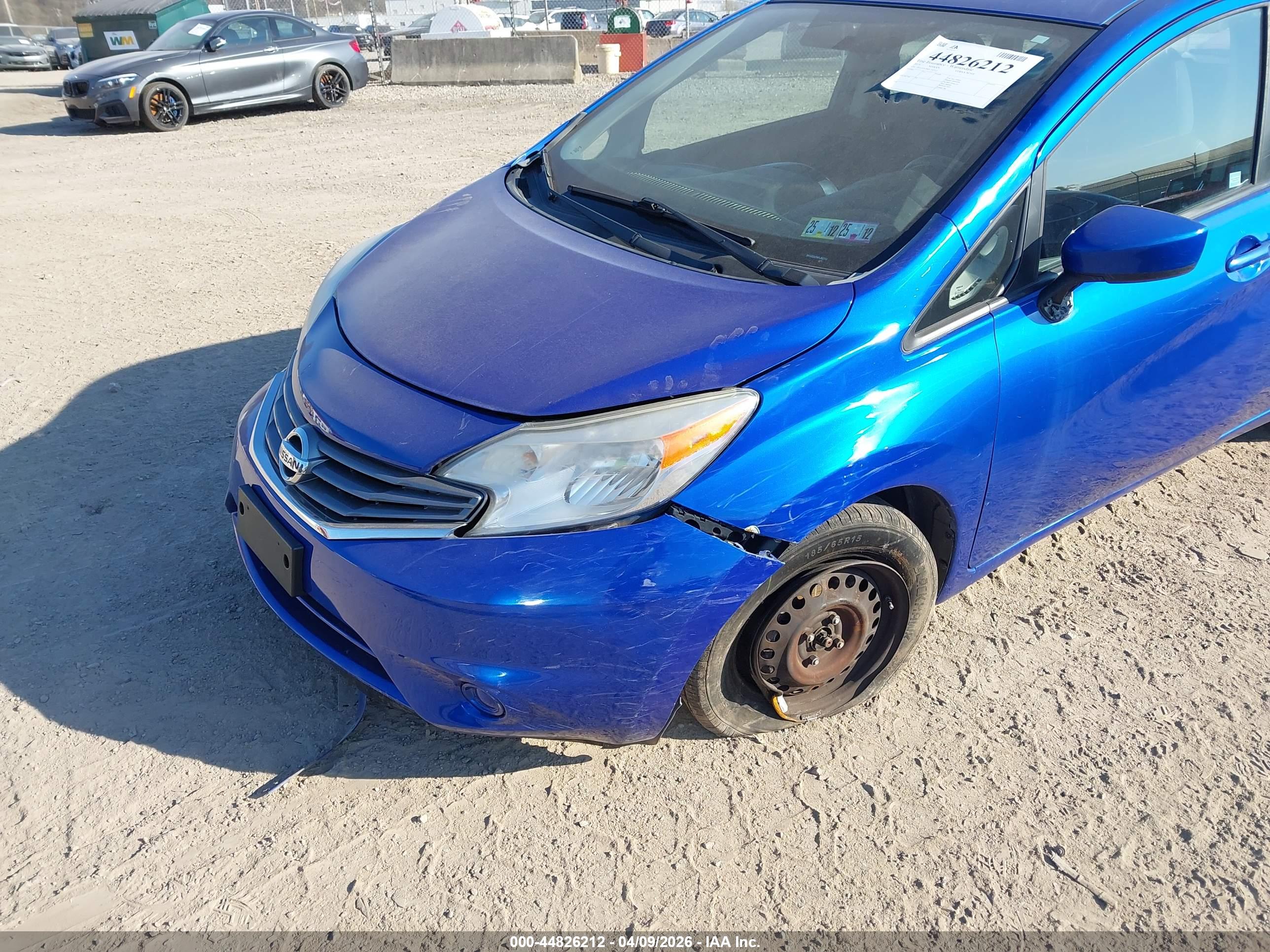 NISSAN VERSA image 6