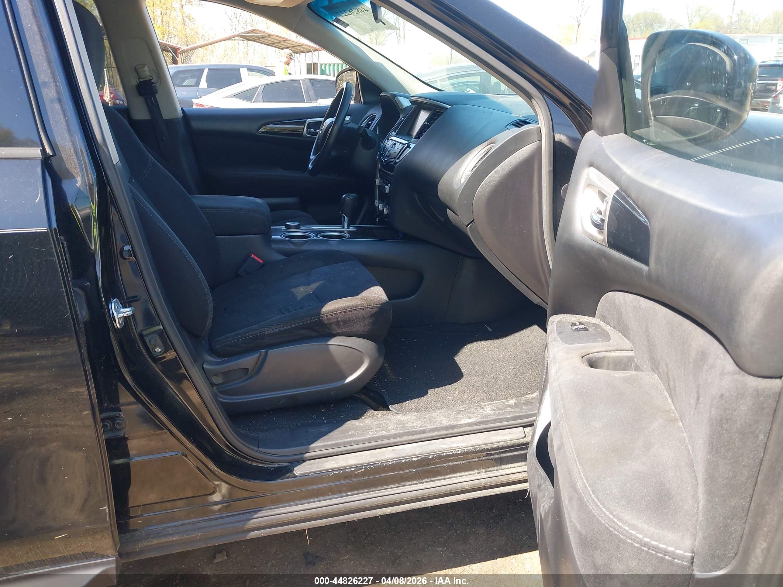NISSAN PATHFINDER image 5